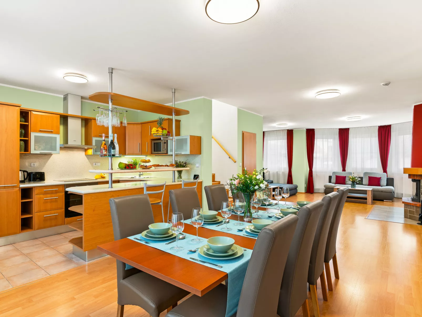 Pool & Garden Villa-Inside