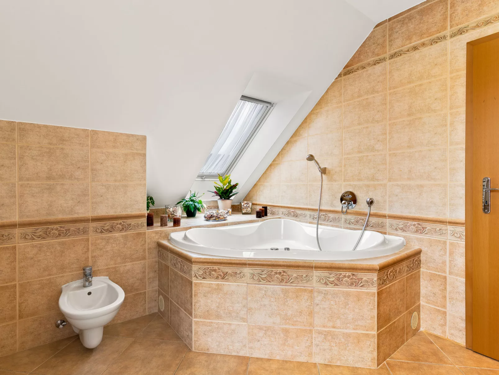 Pool & Garden Villa-Inside