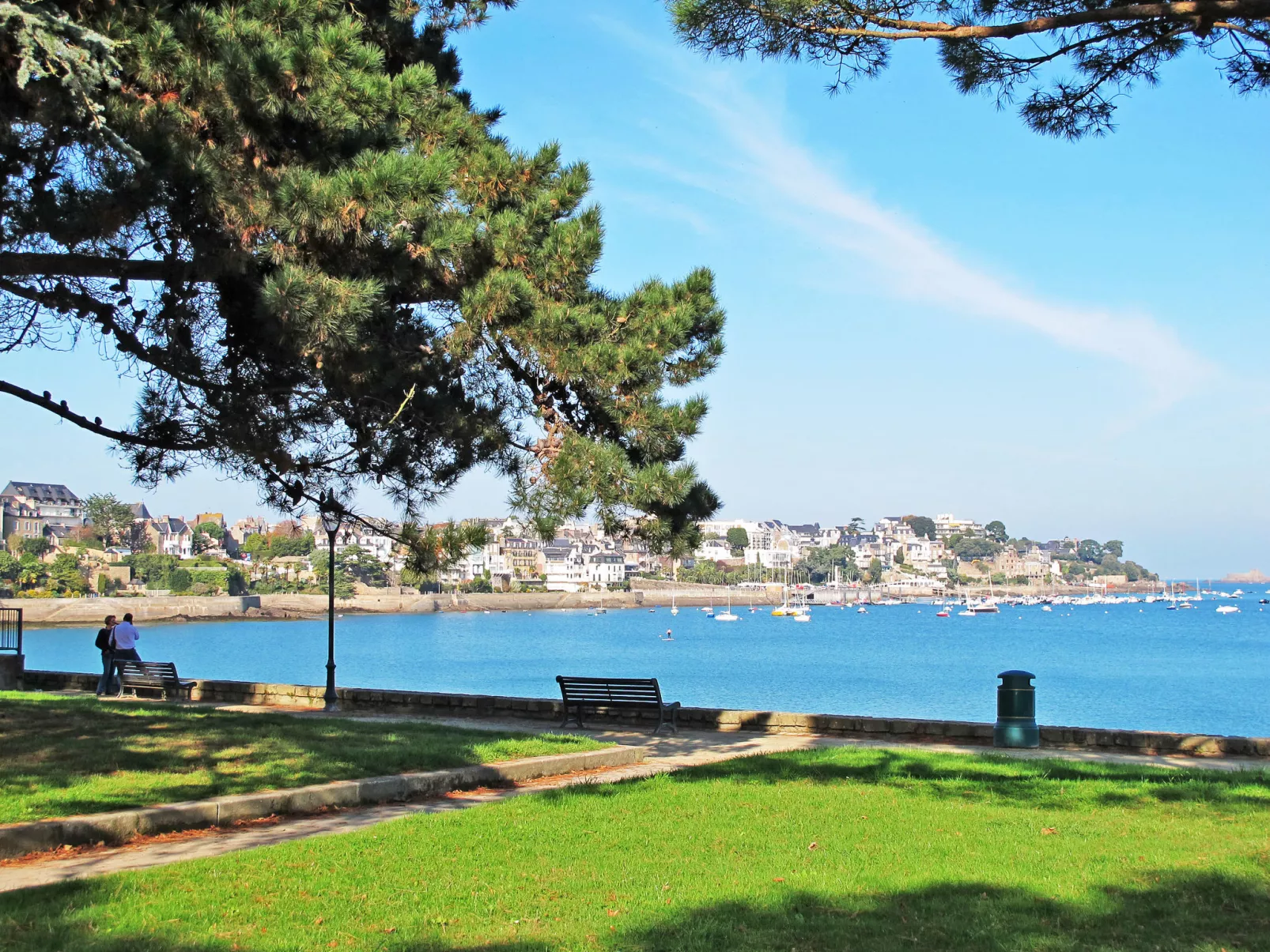 Le Dauphin-Area