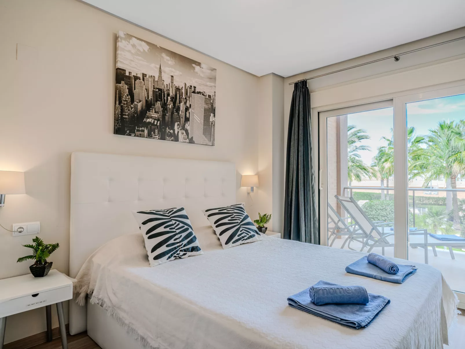 Marmara Luxury First Line-Inside