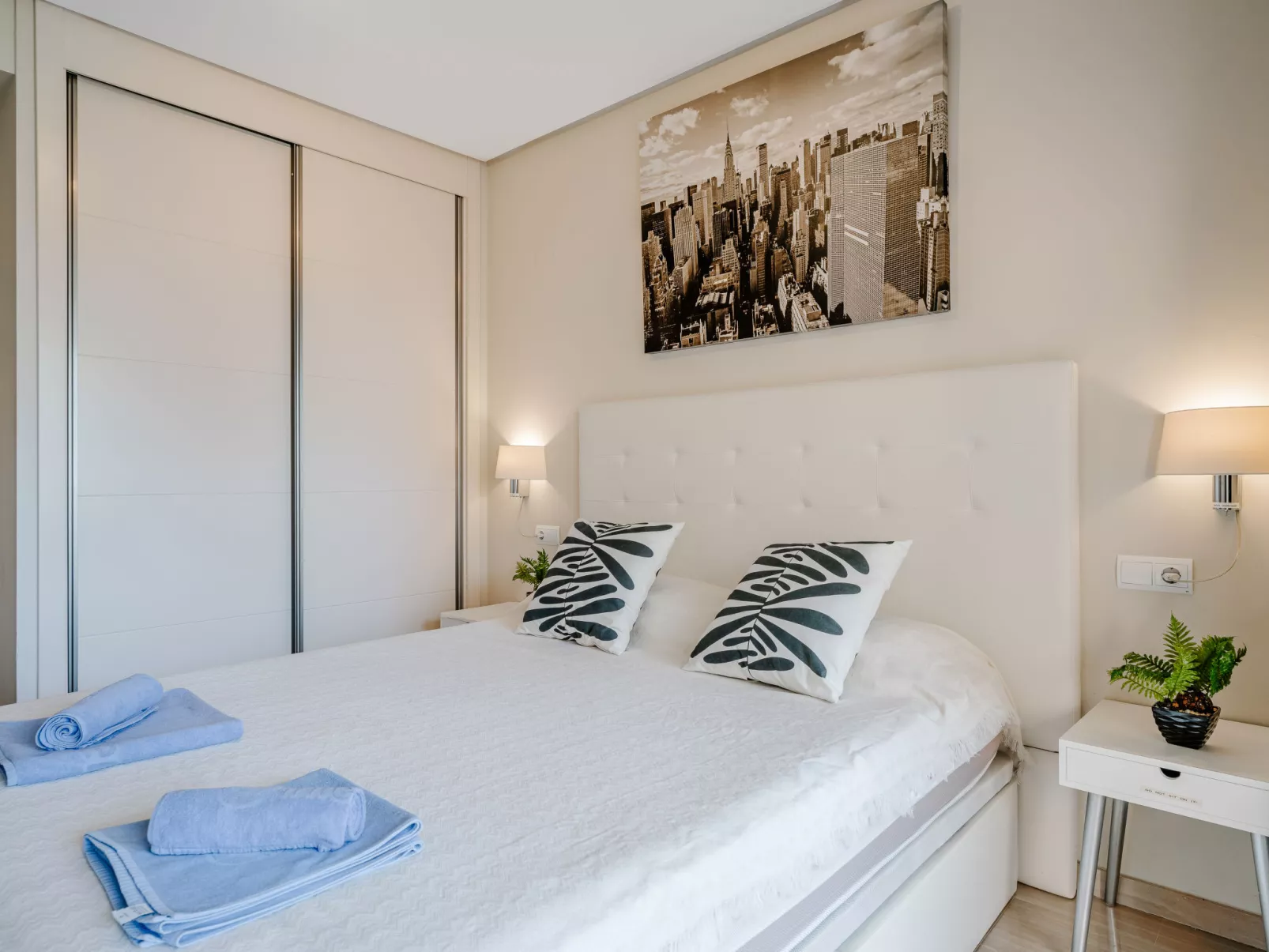 Marmara Luxury First Line-Inside
