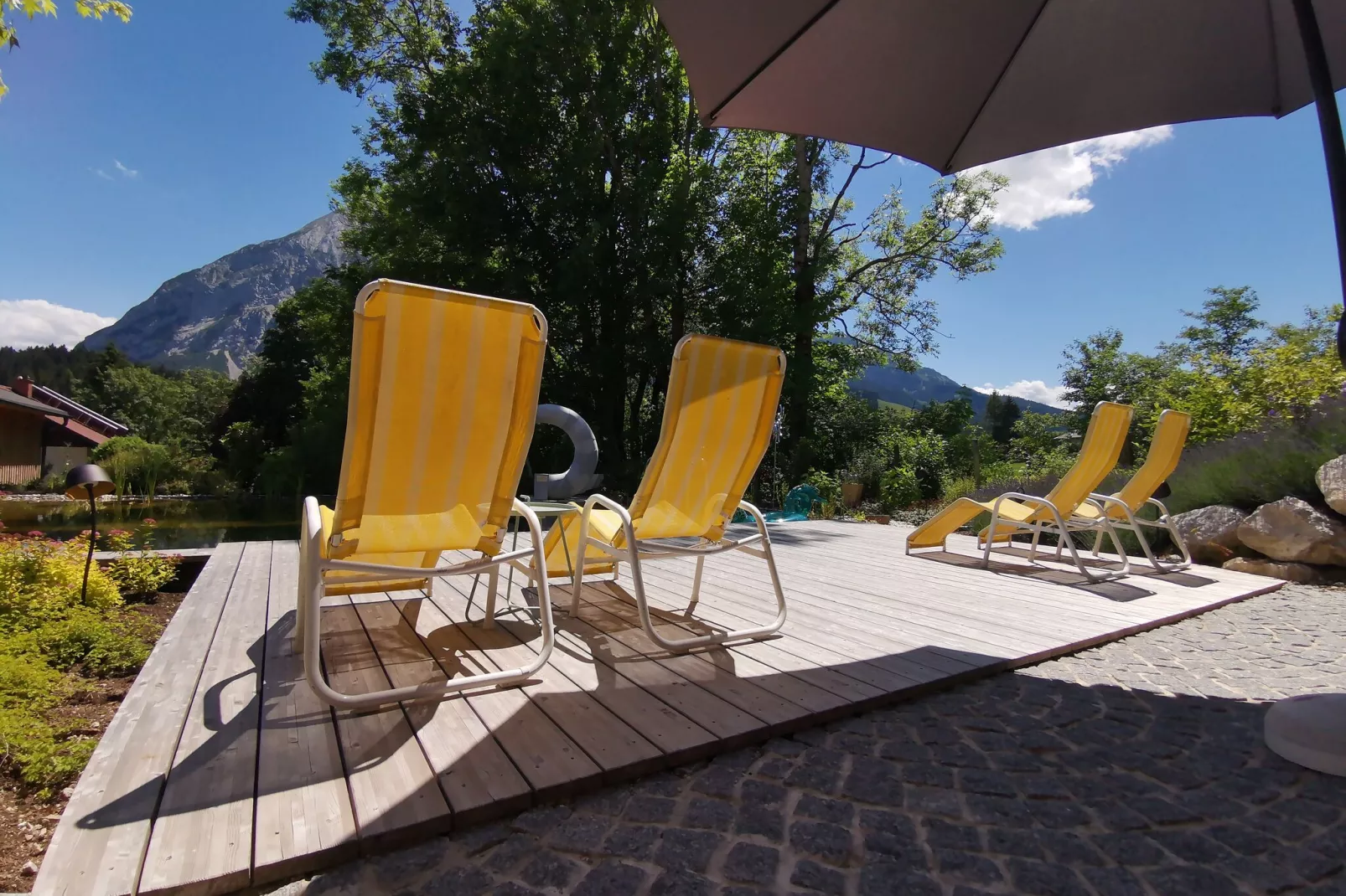 Chalet-Apartment Belinda-Gardens summer