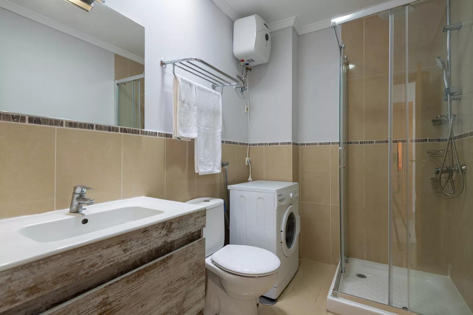 Mogán 2-B / 2-2-Bathroom