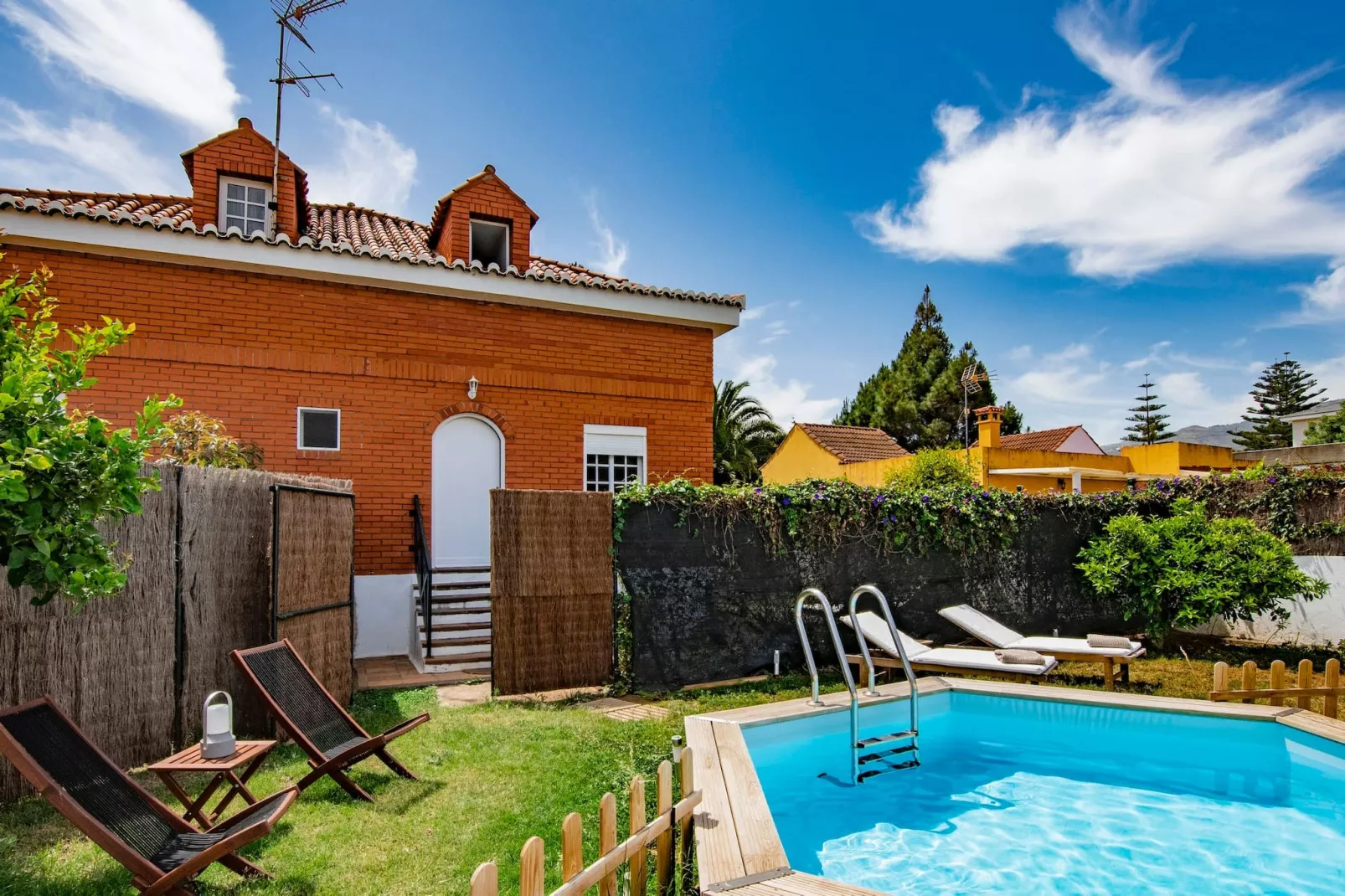 poolofhouse