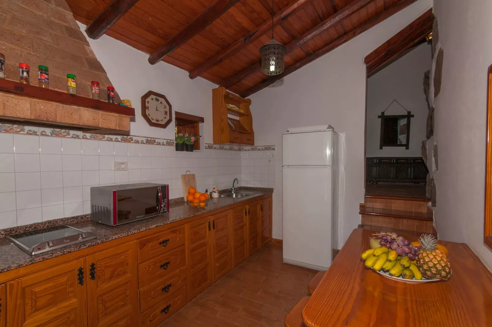 GC0260 Los Naranjillos-Kitchen