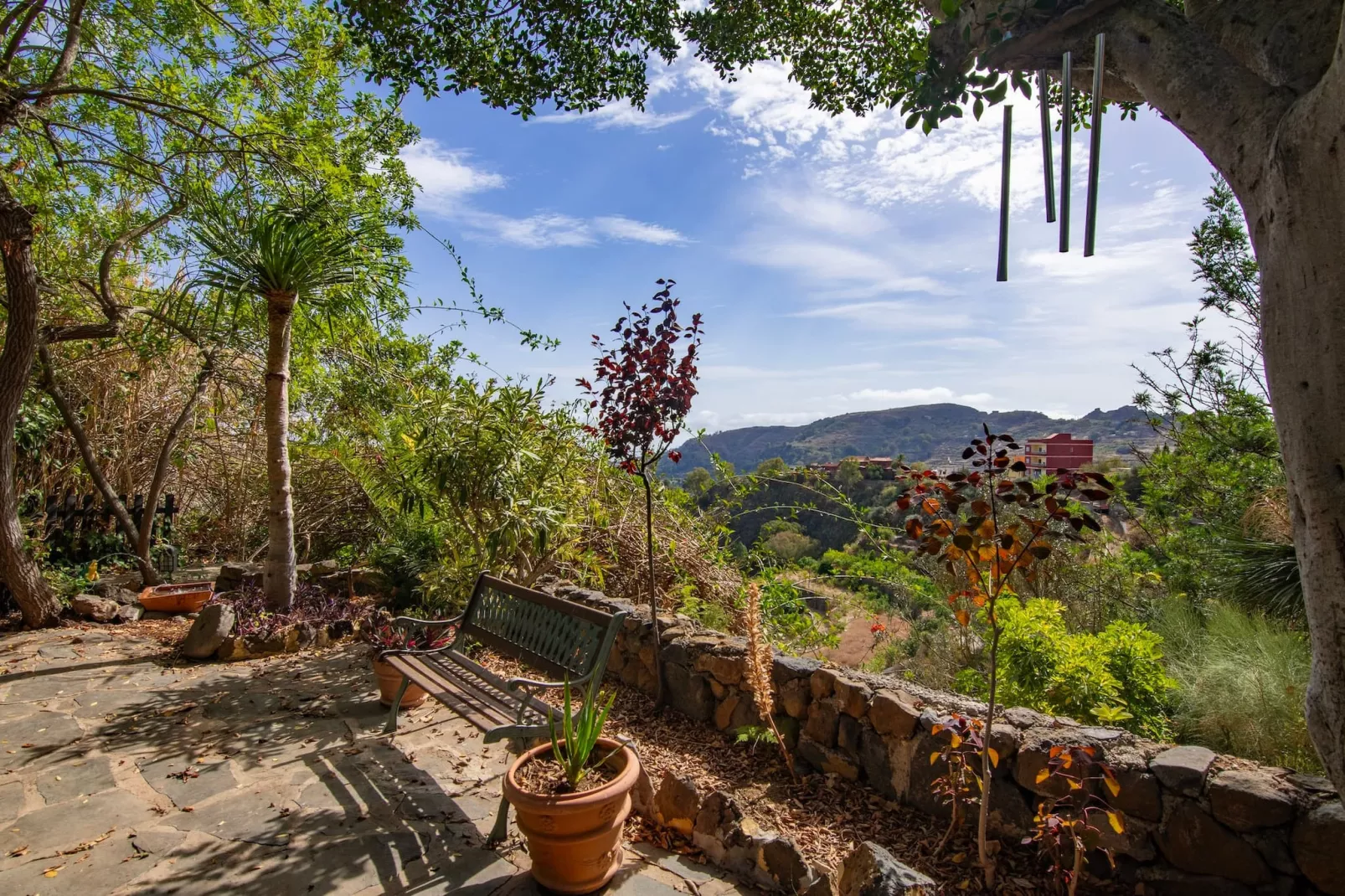 GC0125 Casa Los Arcos-View summer