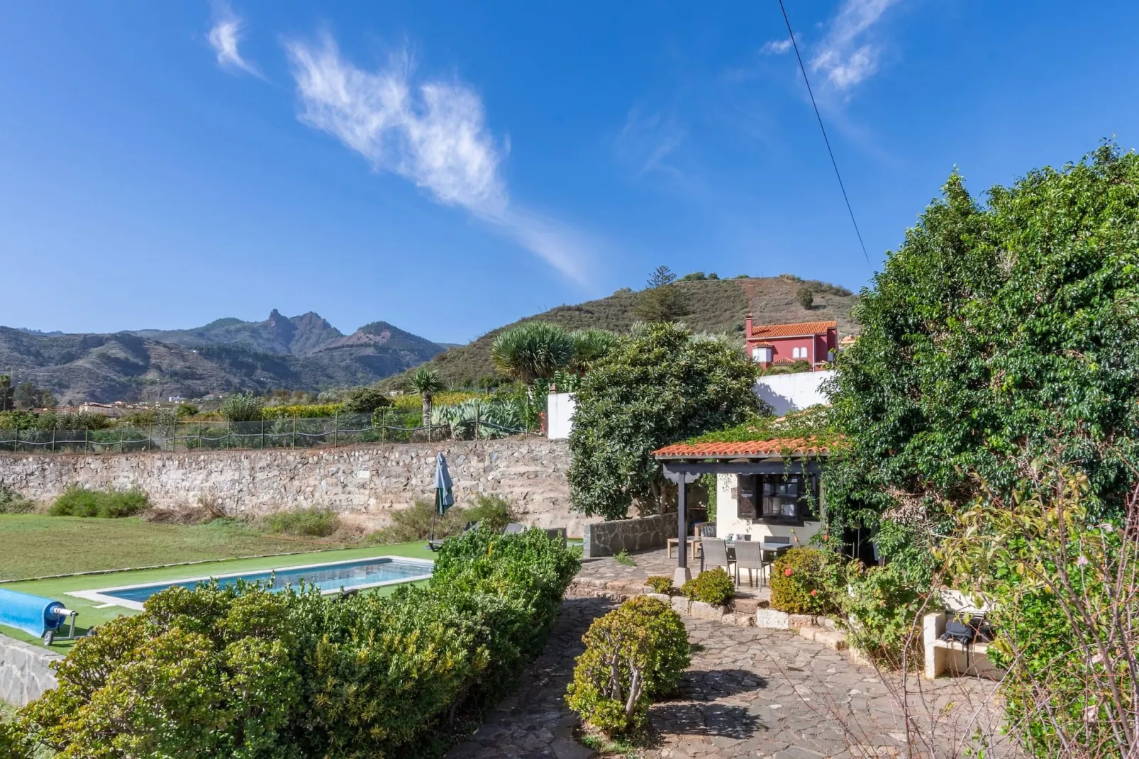 GC0143 Mi Perlita-Exterior summer