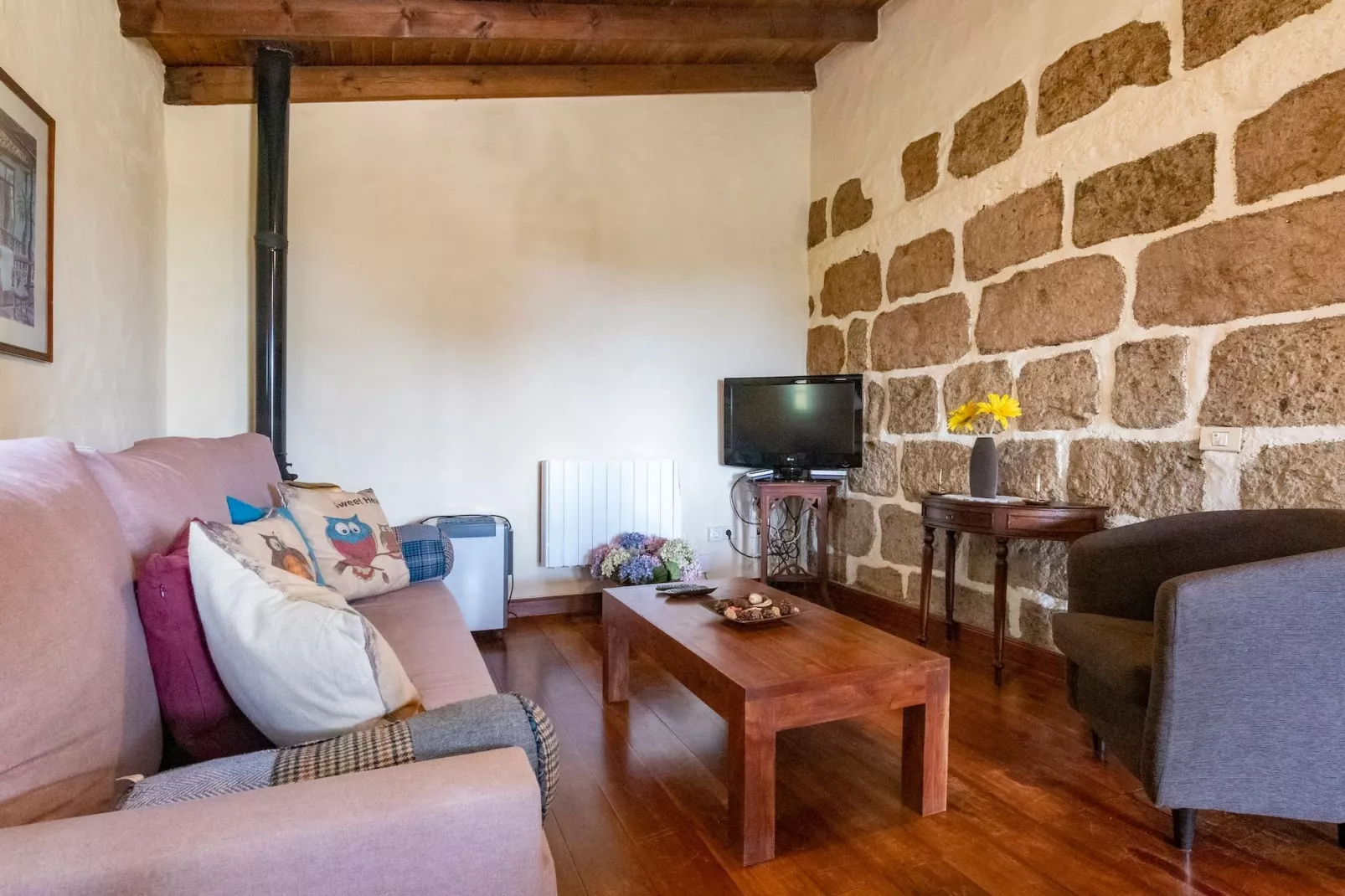 GC0143 Mi Perlita-Living room