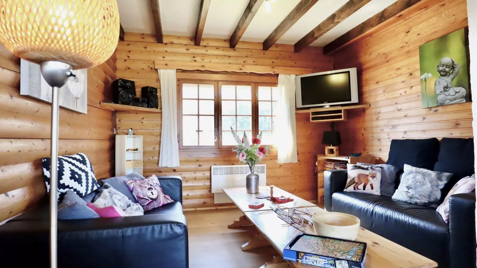 La Pomme de Pin-Living room