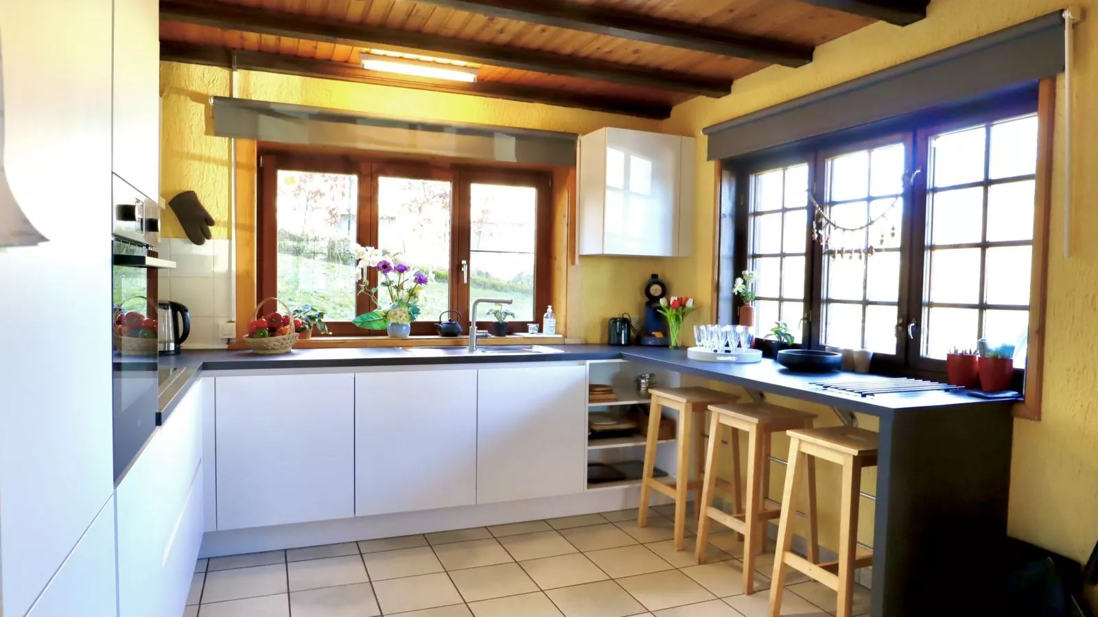 La Pomme de Pin-Kitchen
