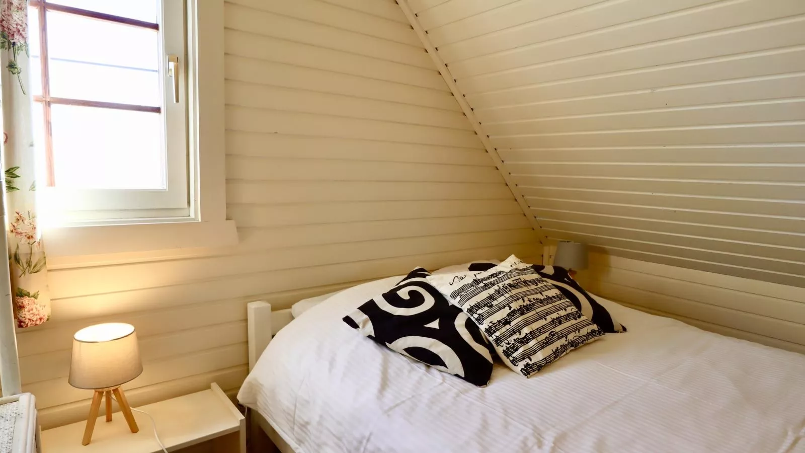 La Pomme de Pin-Bedroom