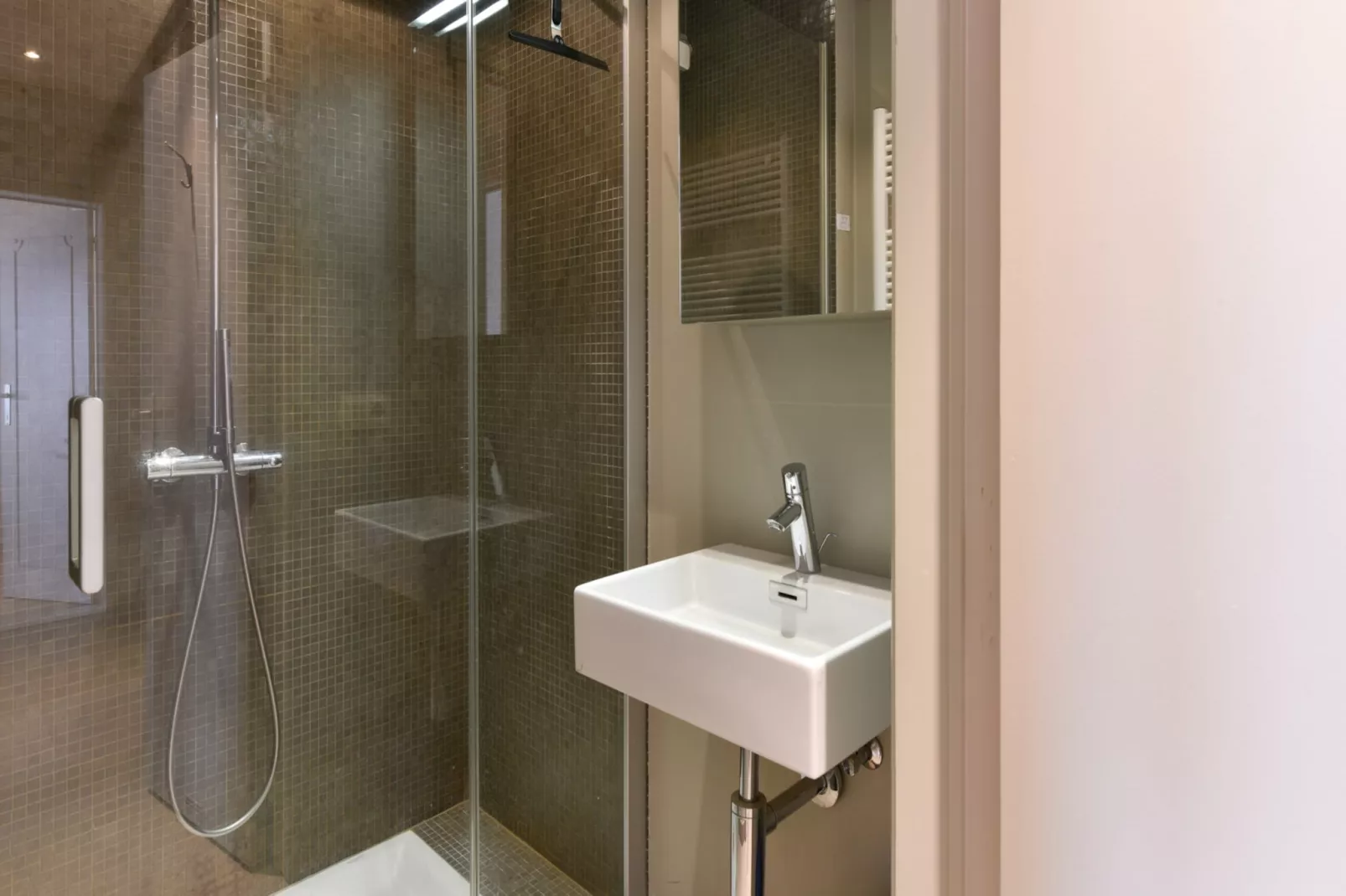 Residence ORION-6E-Bathroom