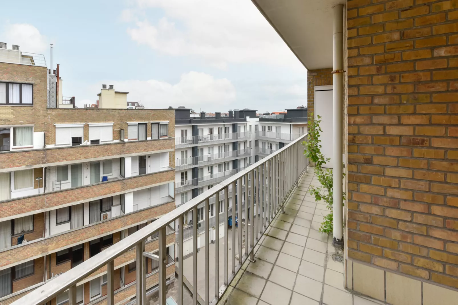 Residence ORION-6E-View summer