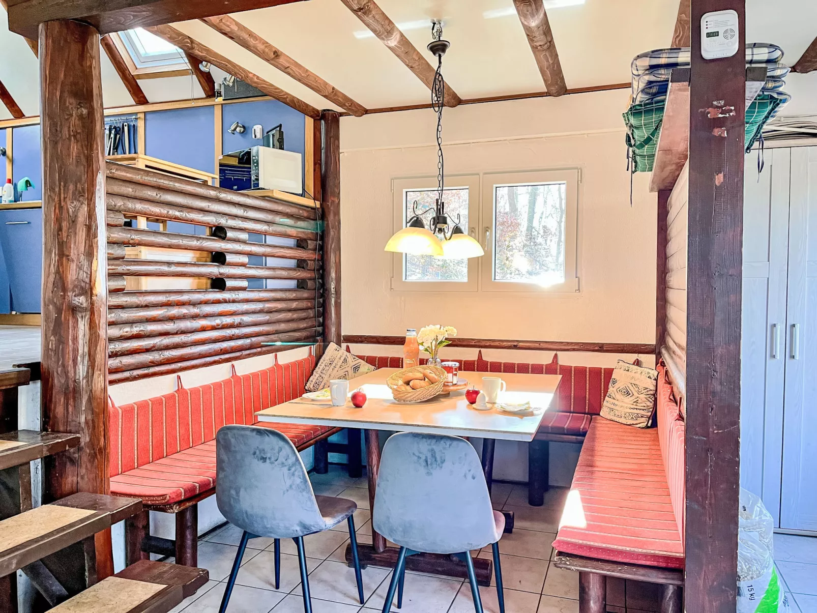 Tischlein, deck dich-Inside