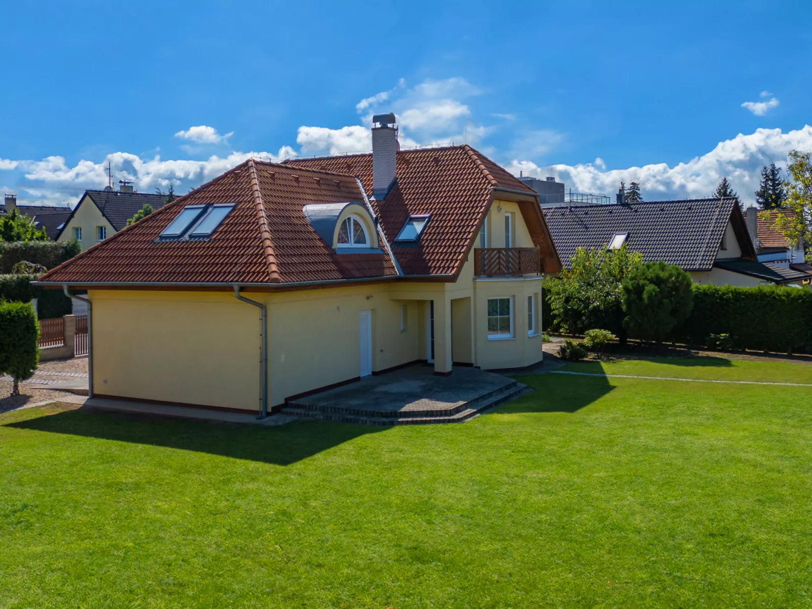 Pool & Garden Villa-Outside