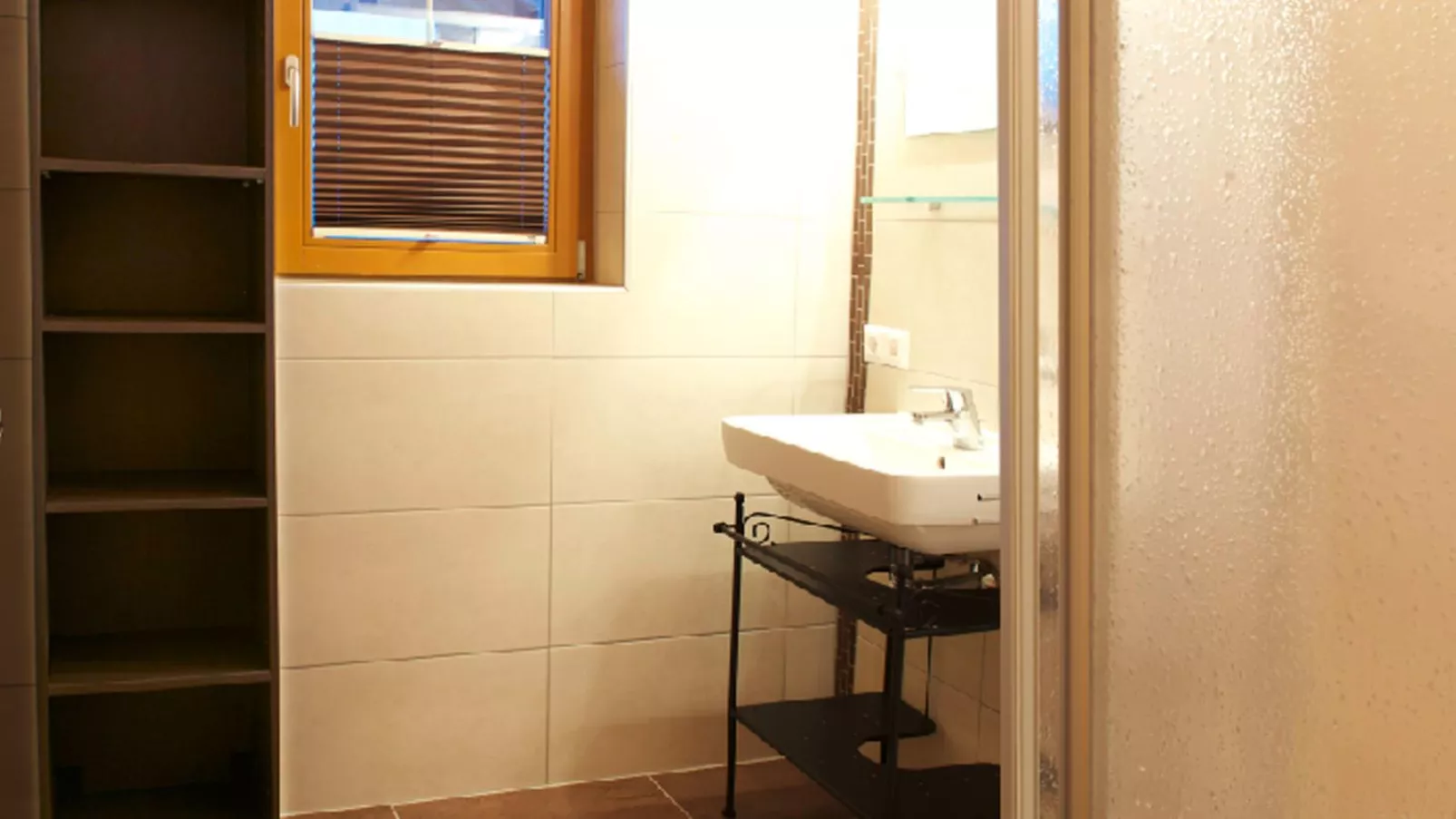 Kometer App Edelweiss-Bathroom