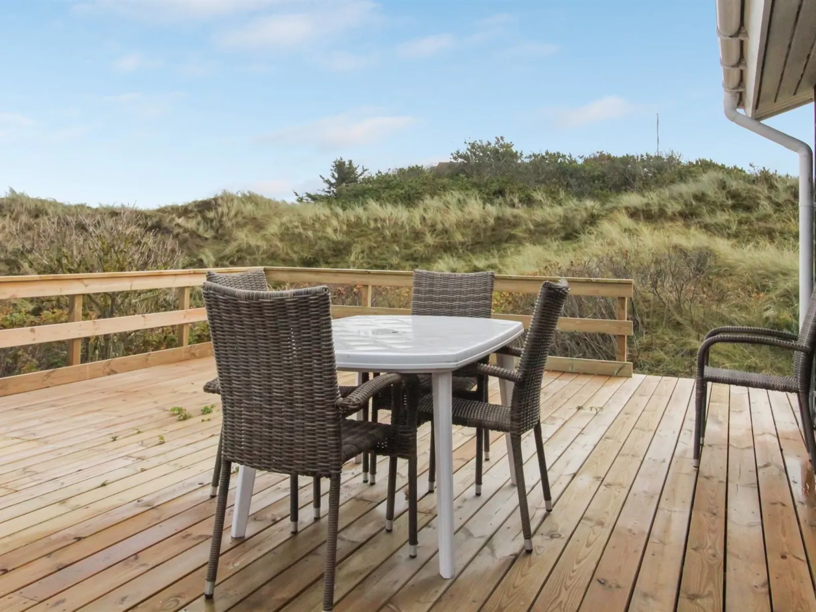 "Ami" - 200m from the sea-Outside