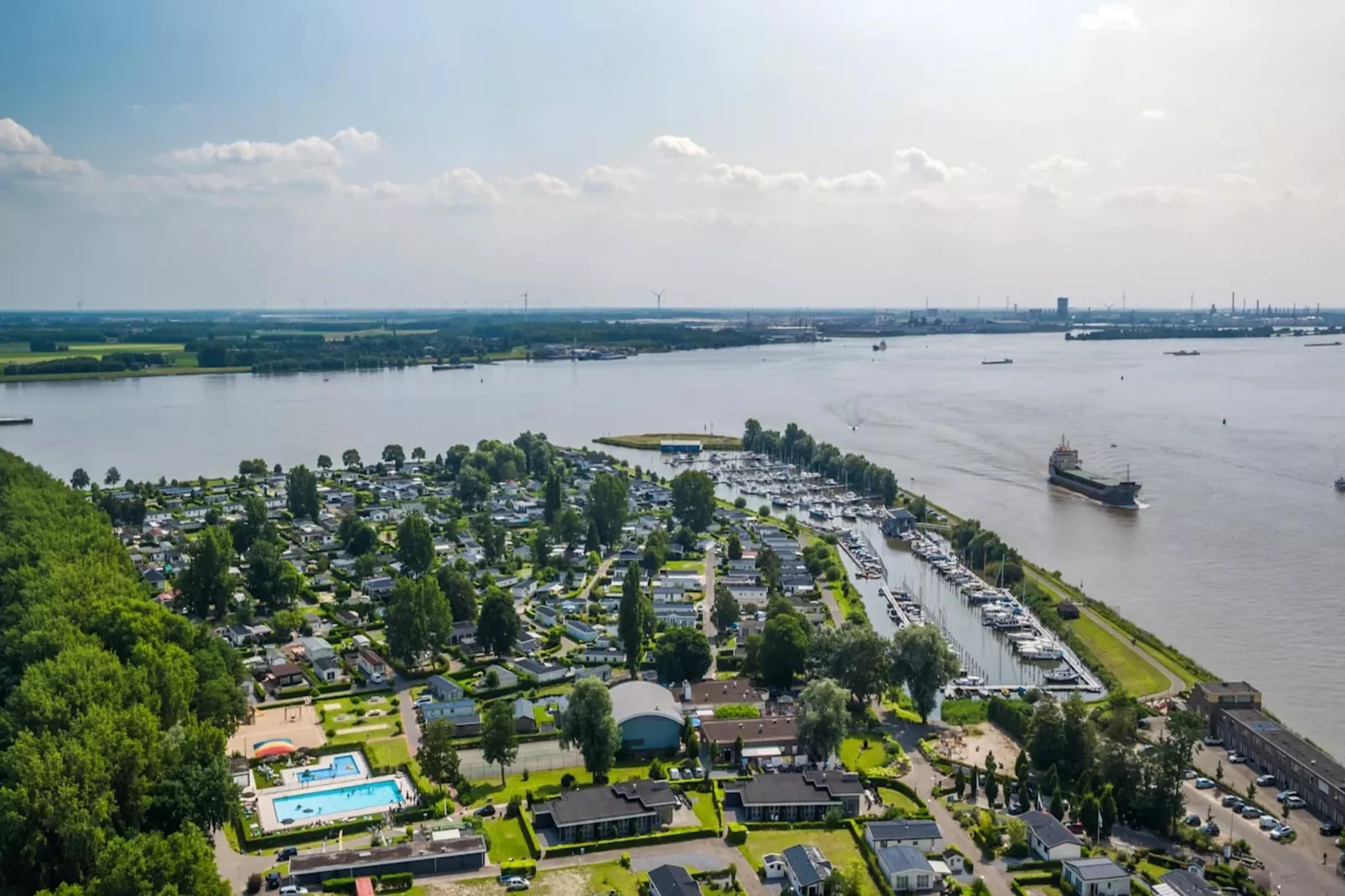 Resort De Biesbosch 2-Park facilities