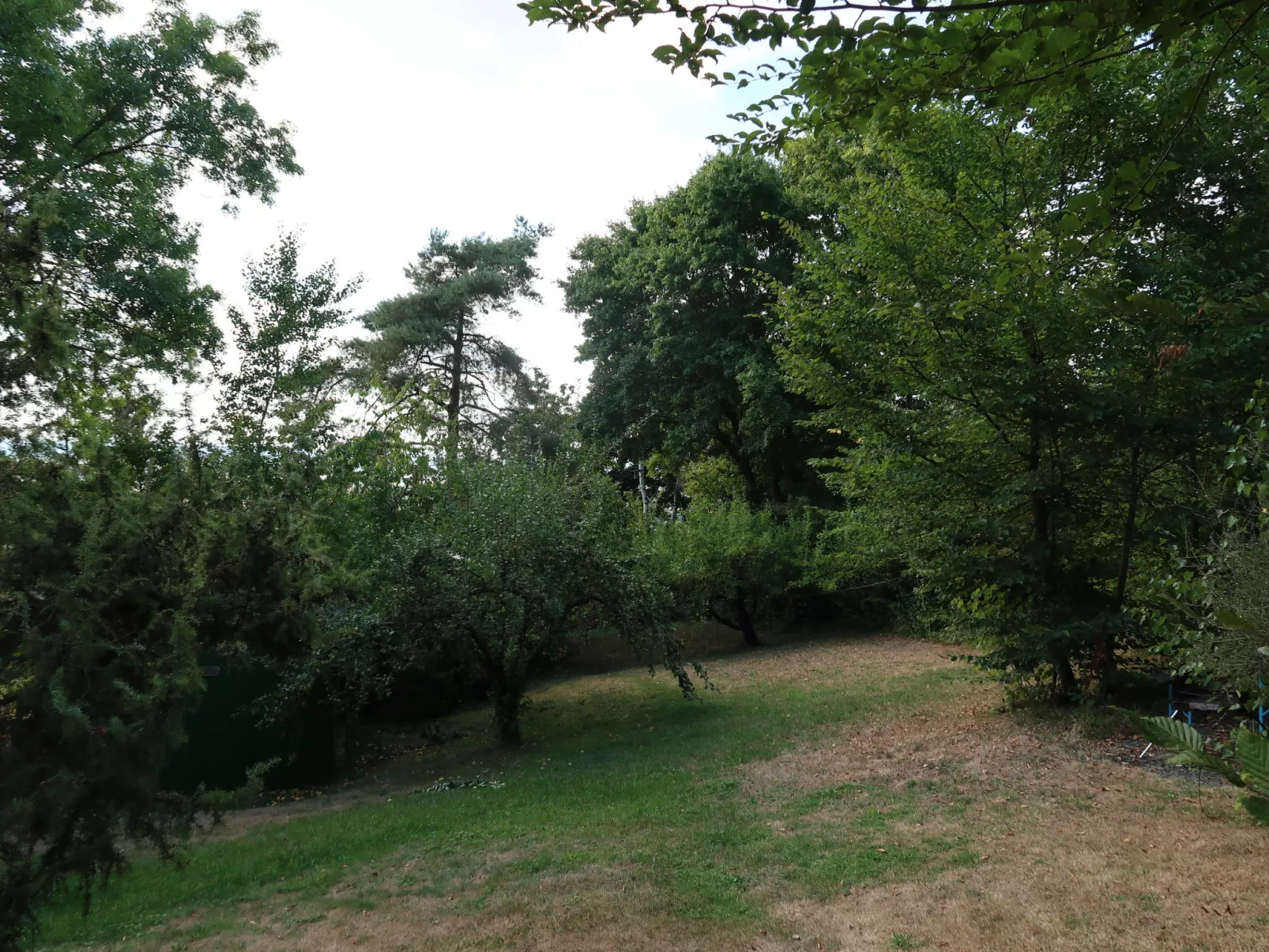 Clobes-Outside