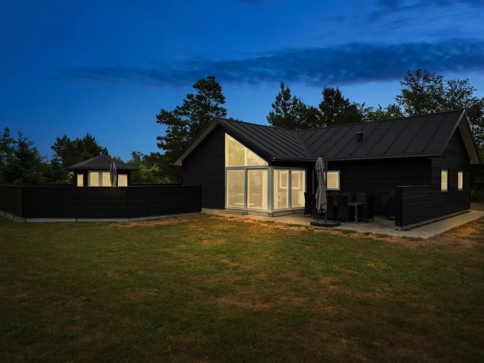 "Sunna" - 1.2km from the sea-Inside