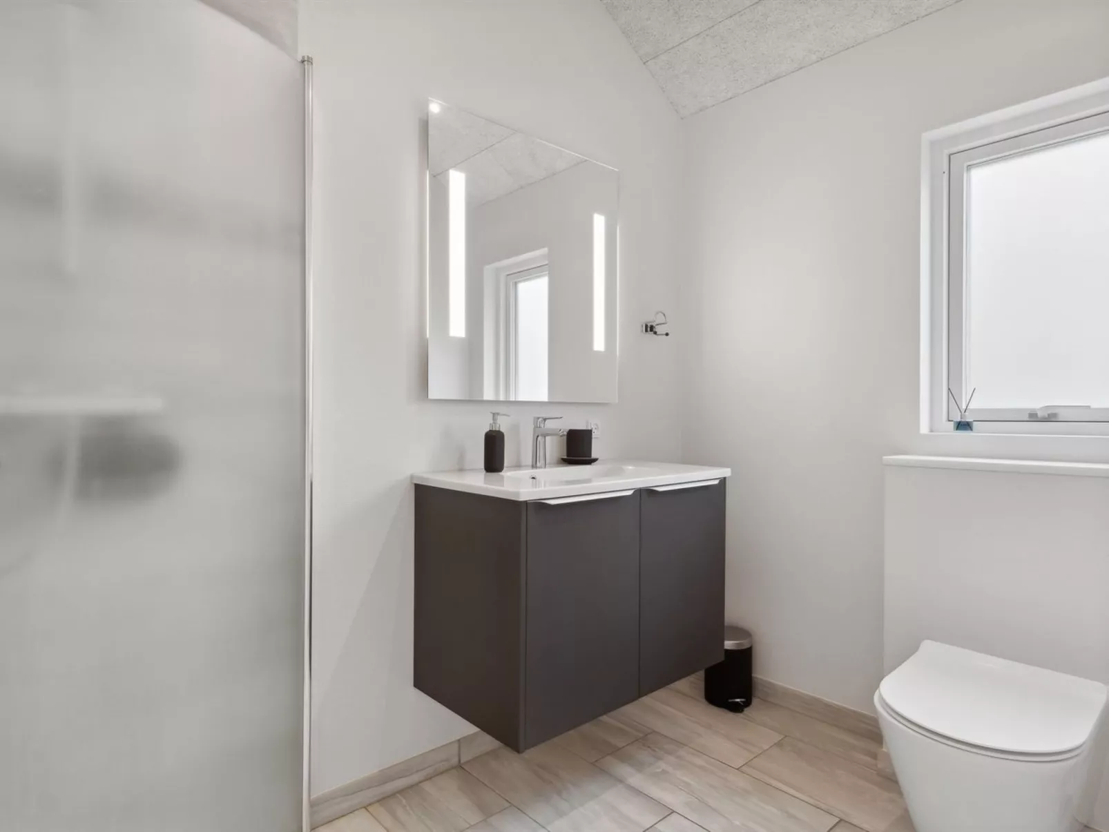 "Sunna" - 1.2km from the sea-Inside