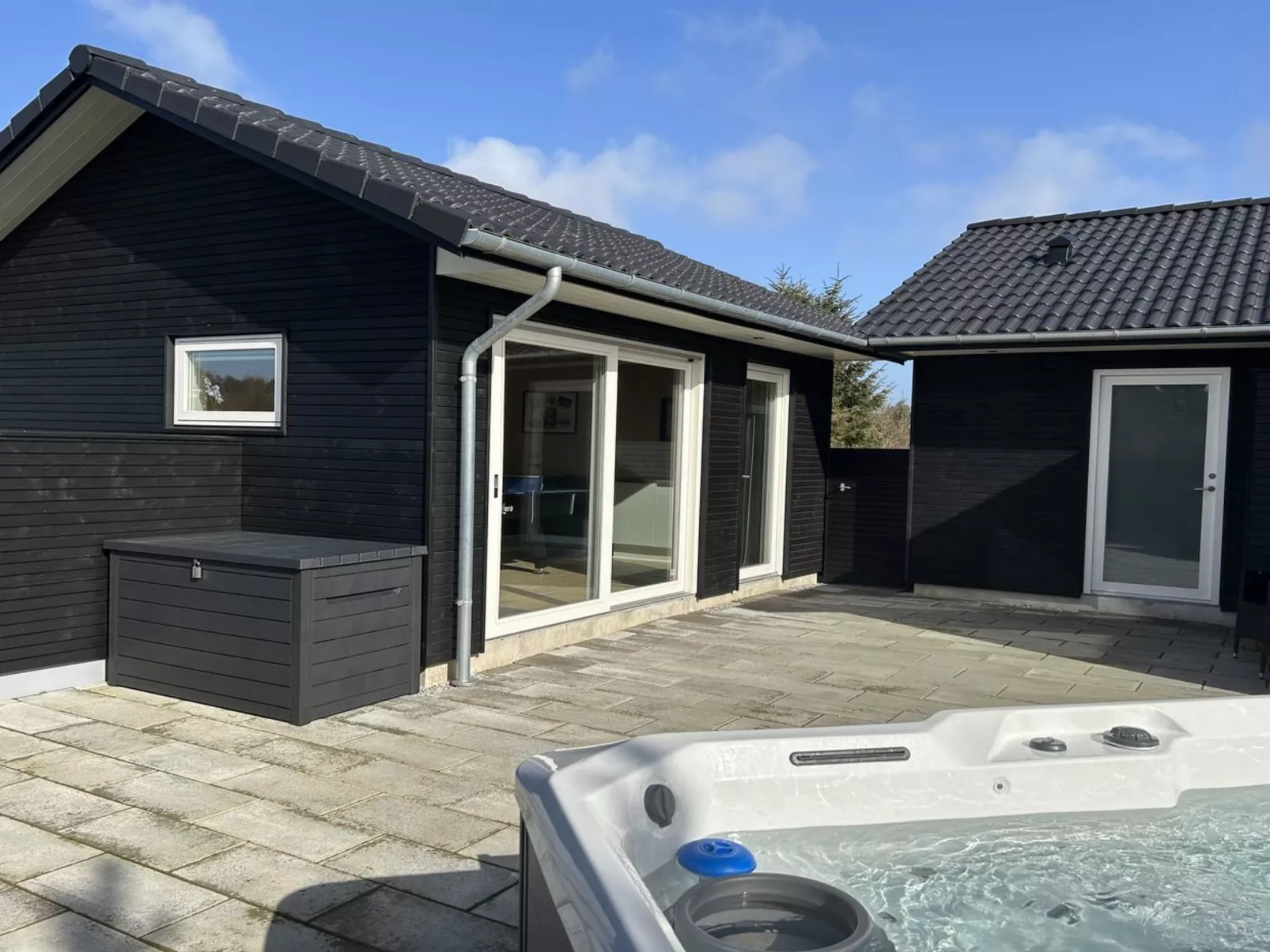 "Frederikke" - 990m from the sea-Drinnen