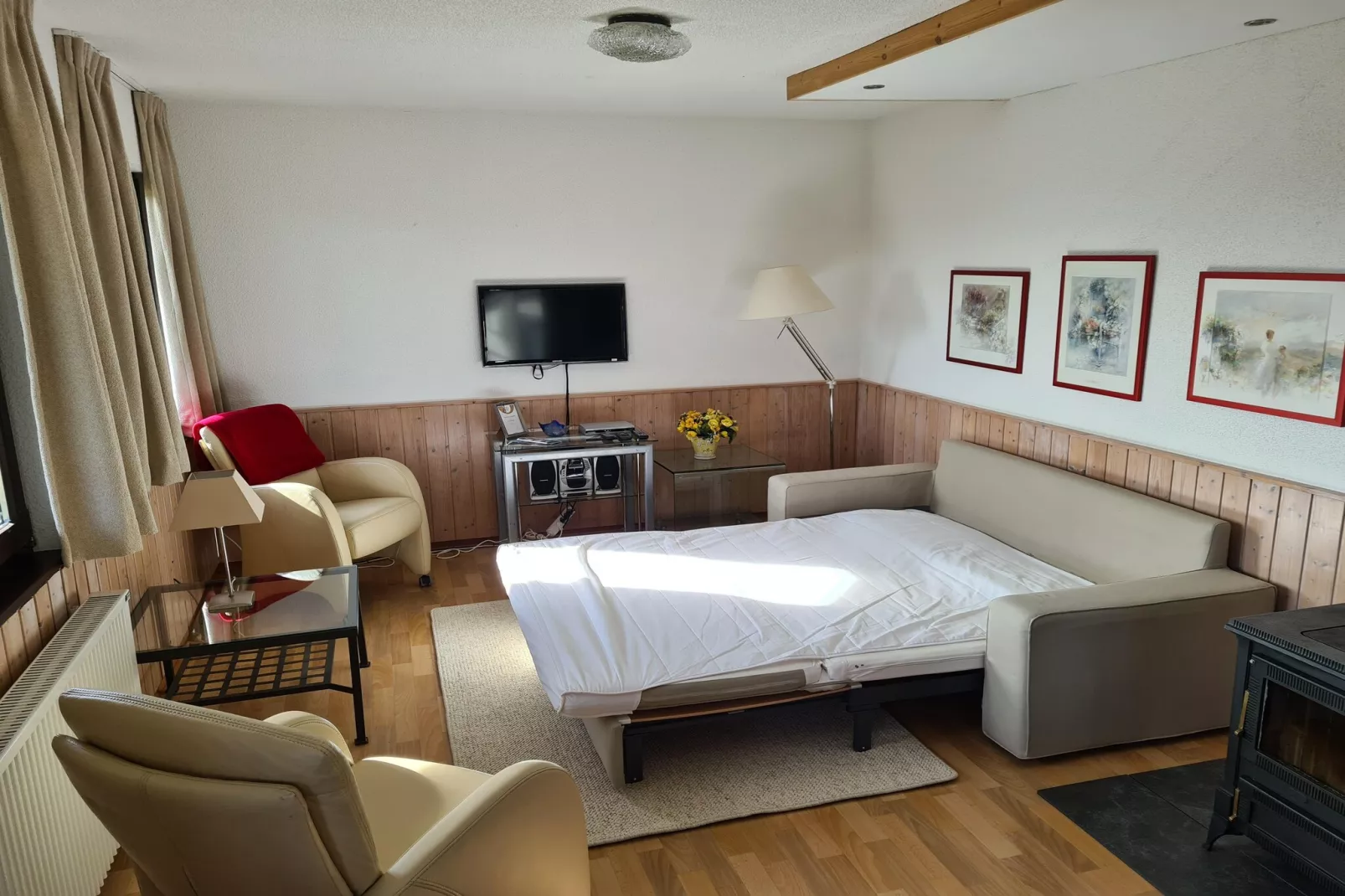 Am Sternberg-Living room