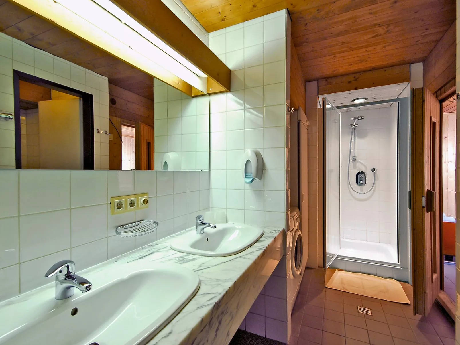 Wellnessapartment-Inside