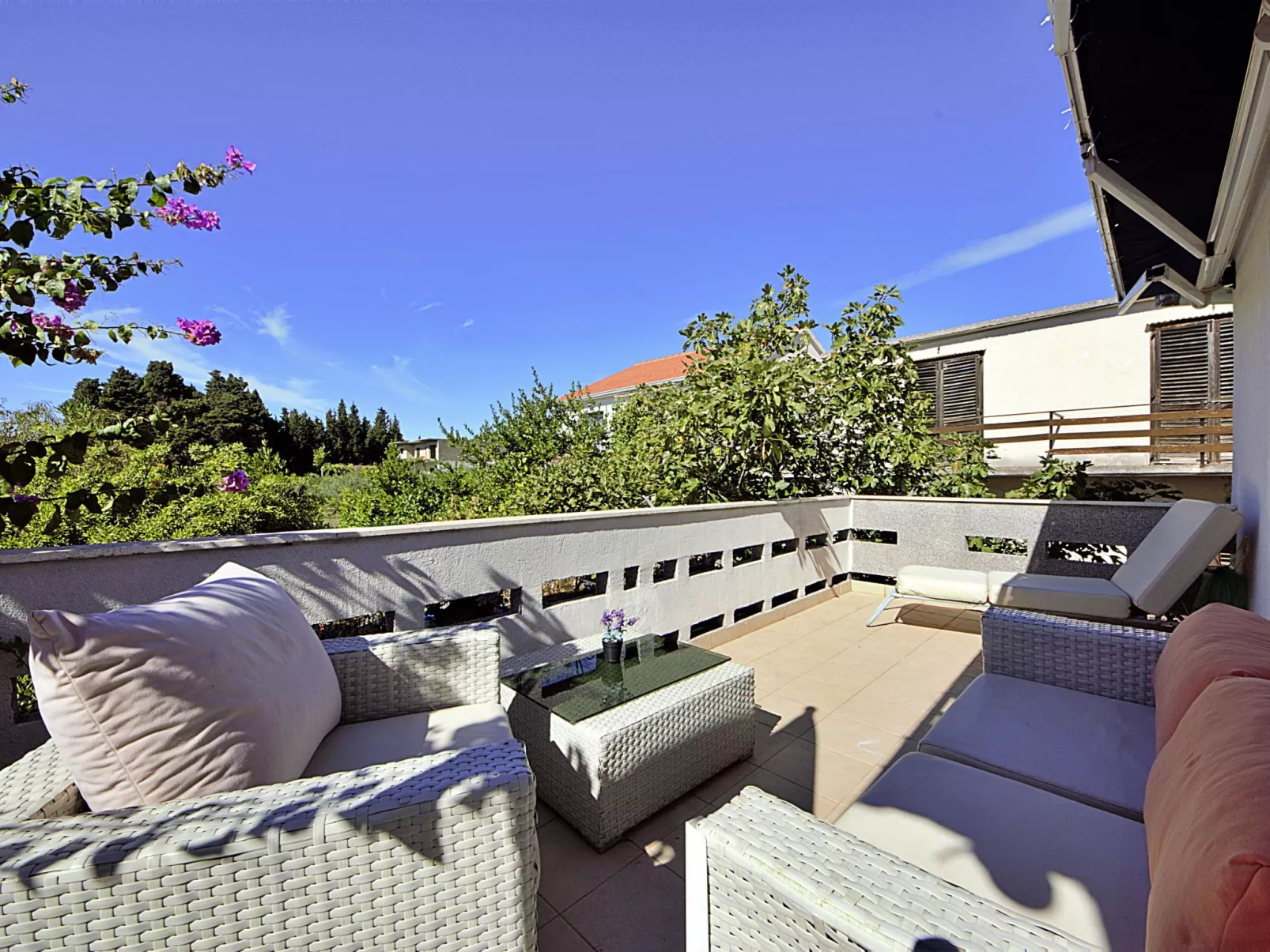 Villa ANiMa-Mia-Dehors