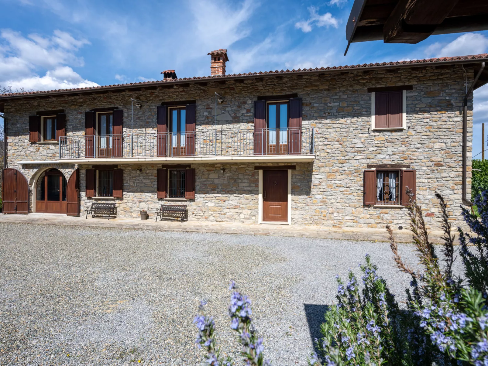 Castellaio-Outside