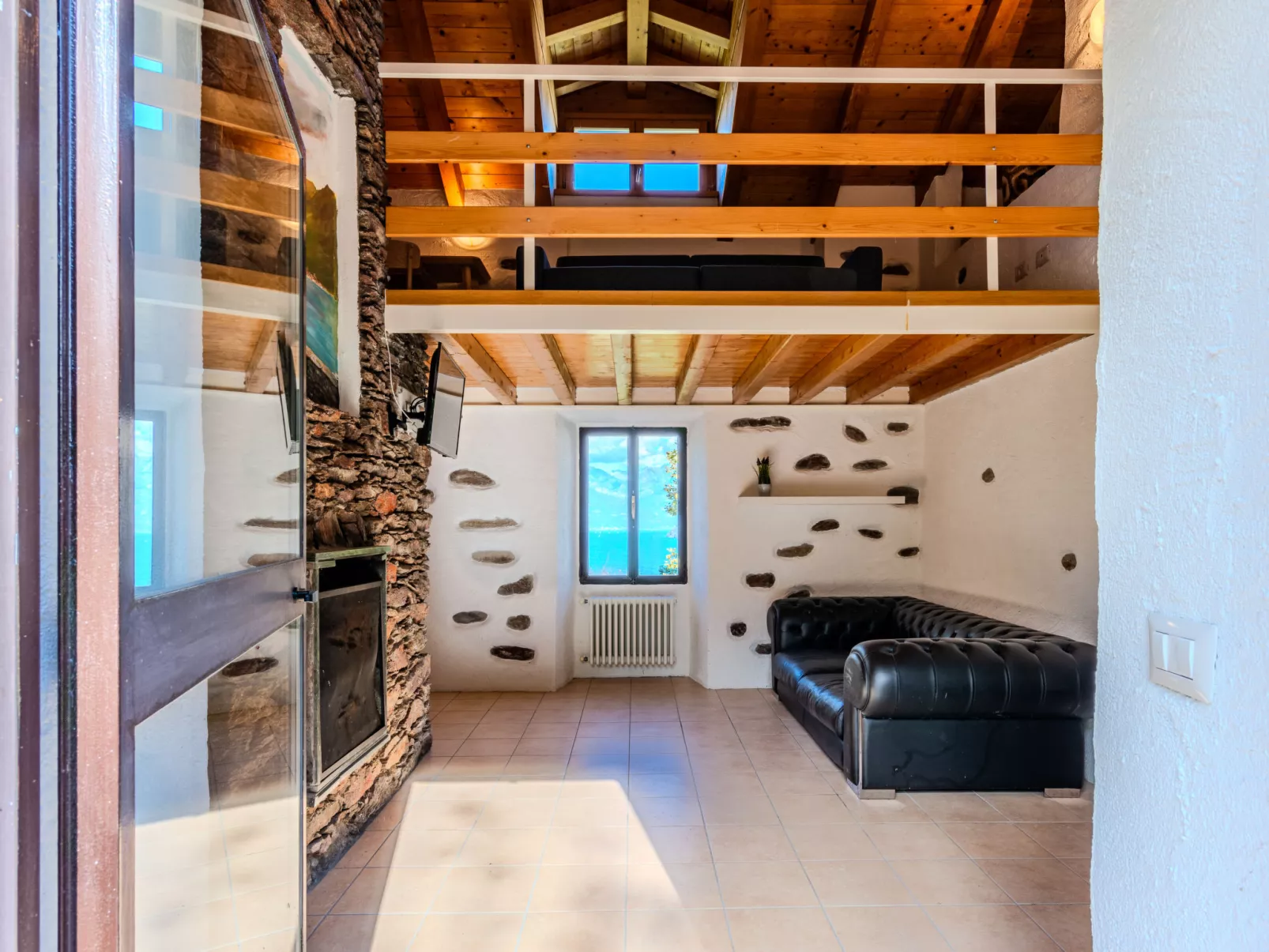 Casa di Sasso-Inside