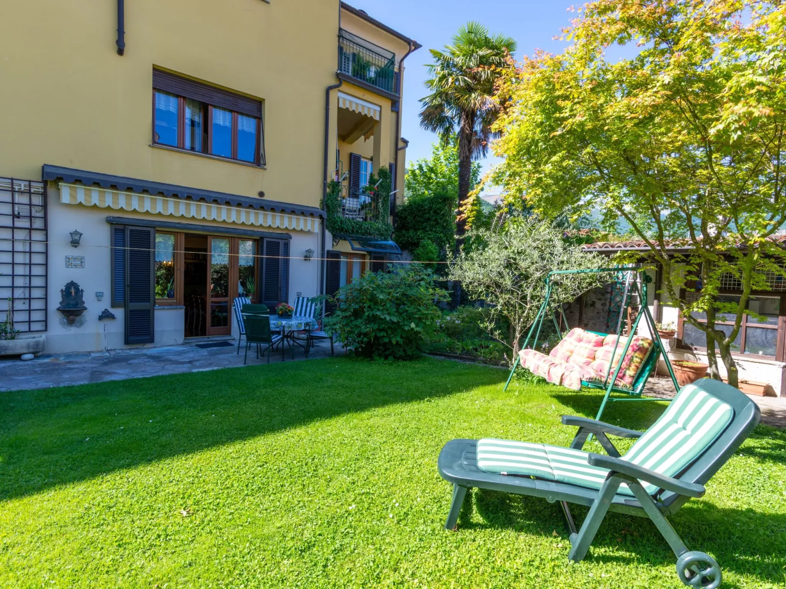 Il Giardino-Outside