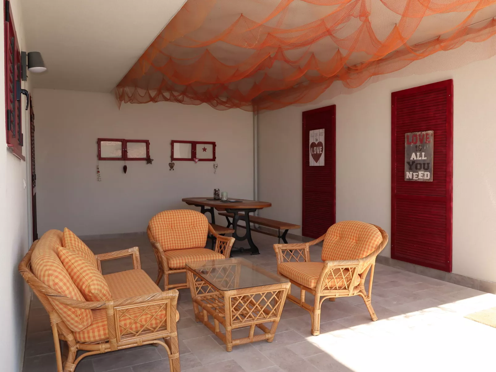 Viva-by the sea-garden & terraces-Outside