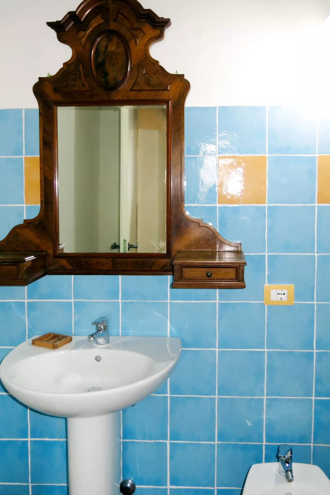 La Rovere-Inside