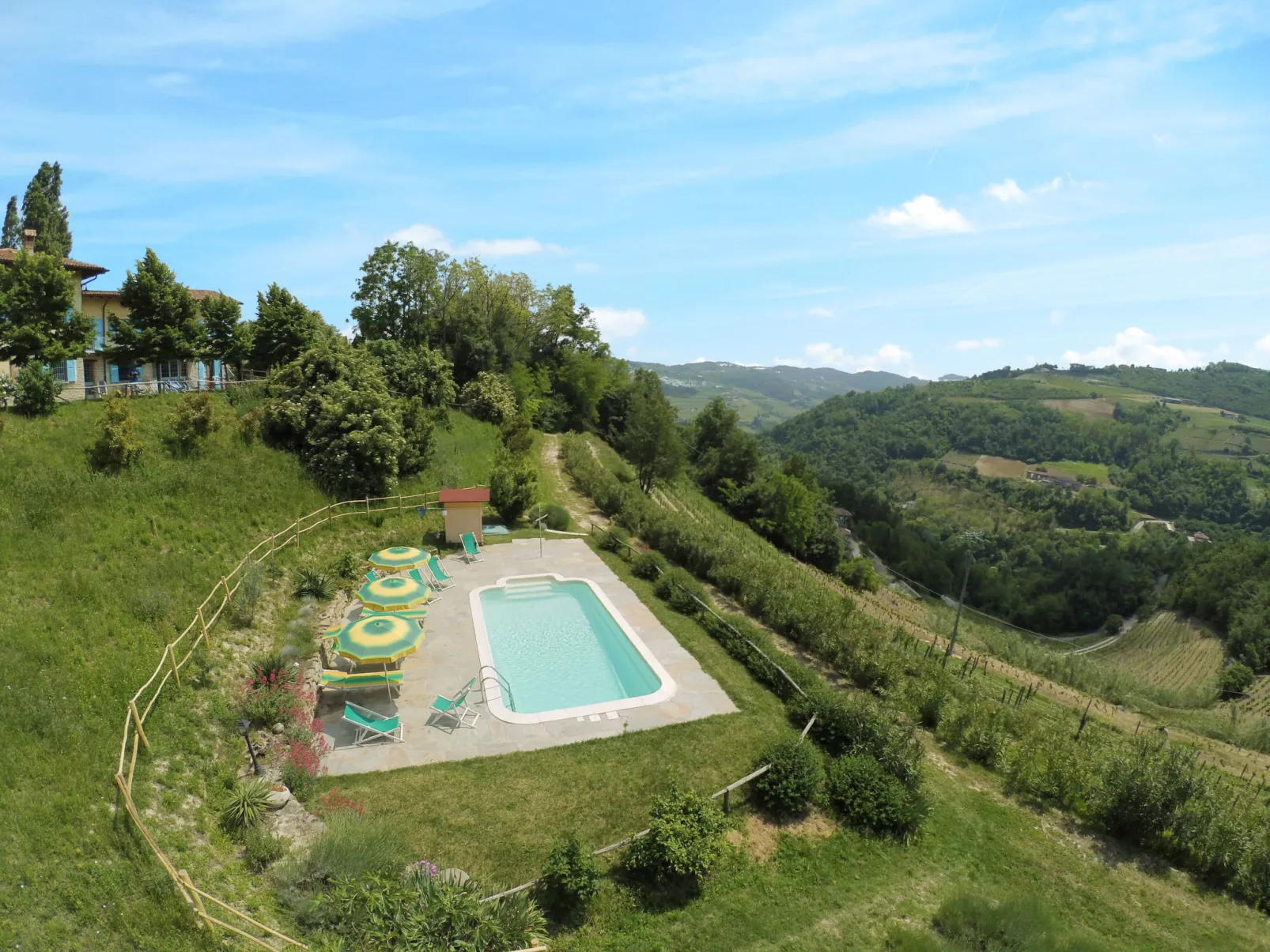 La Rovere-Outside