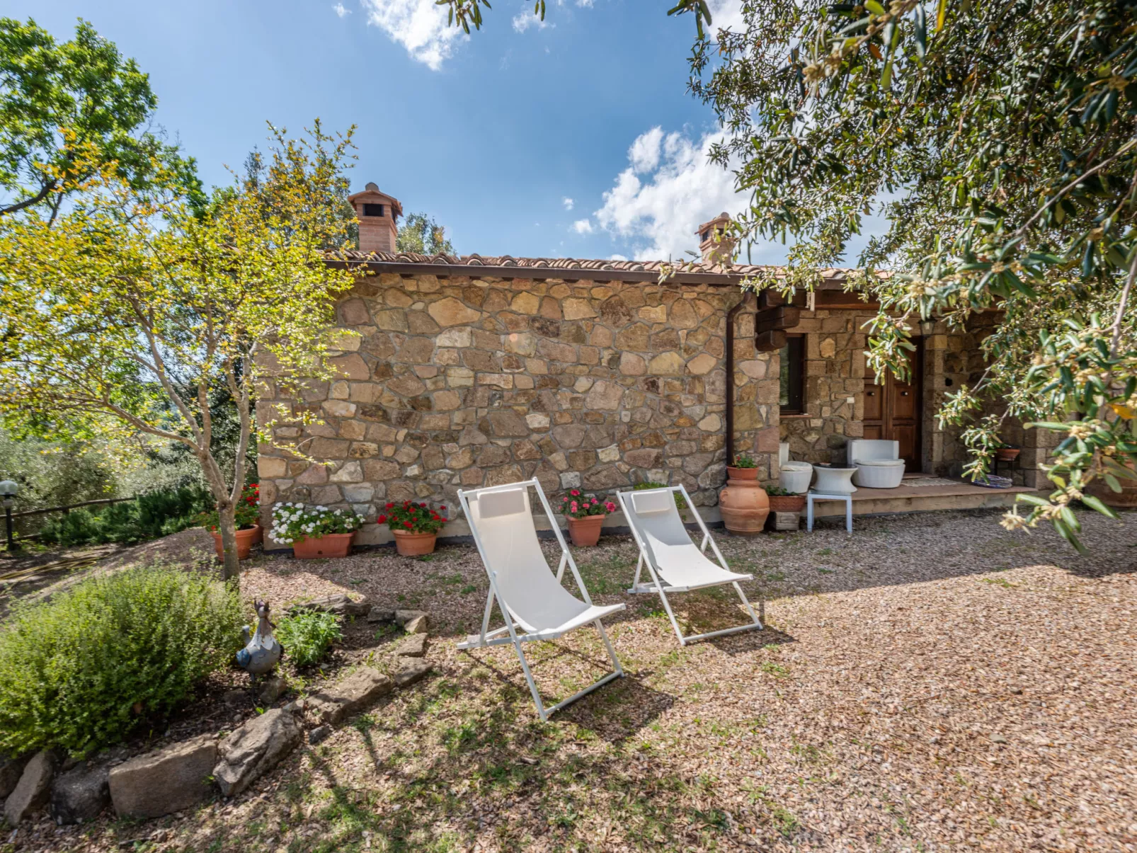 Fonte al Tesoro-Outside