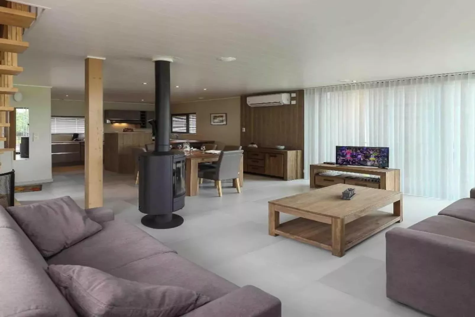 8 persons - 4 rooms 130m² without sauna-Wohnzimmer