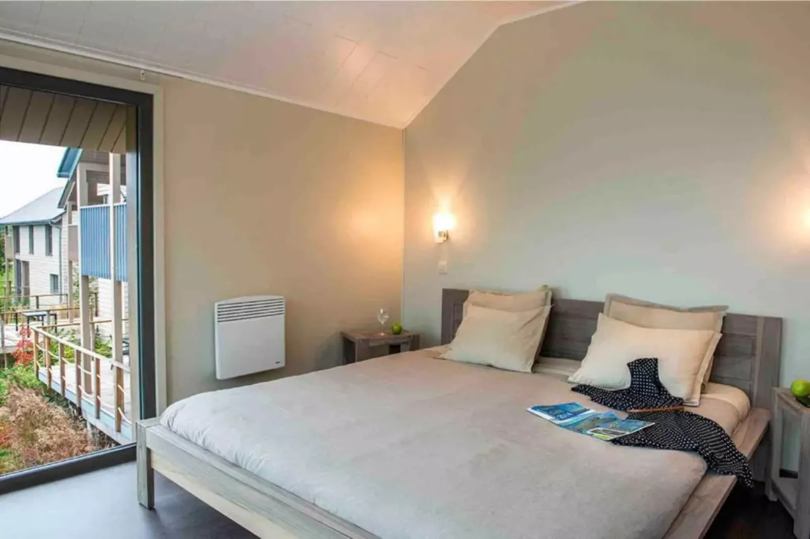 8 persons - 4 rooms 130m² without sauna-Schlafzimmer