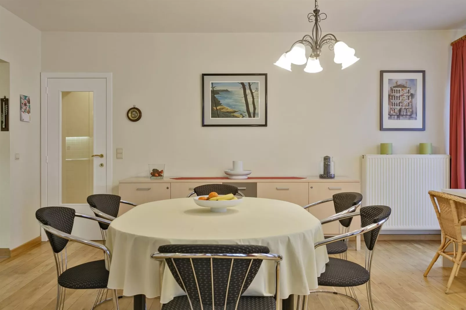 CARLTON MONDIAL - 0104-Dining room