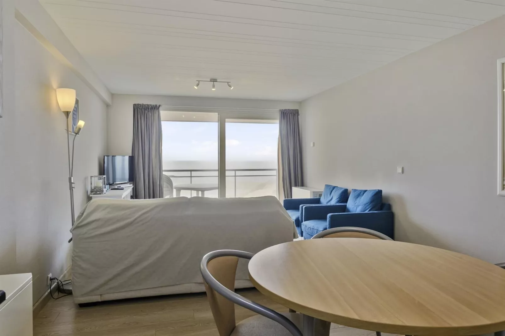 PARADIS - 3C-Living room
