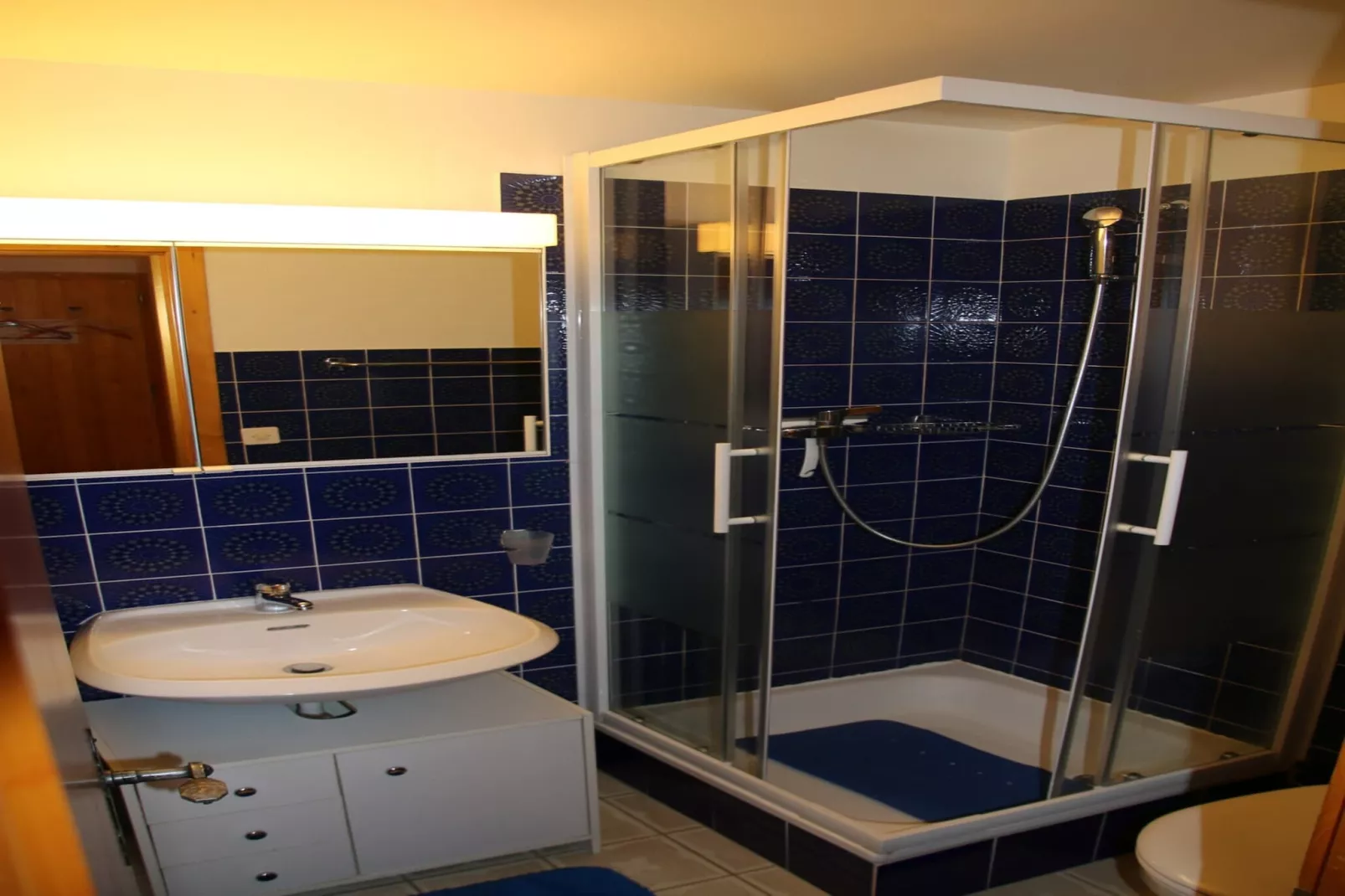 Combyre C 035 - COMFORTABLE apartment 6 pers-Bathroom