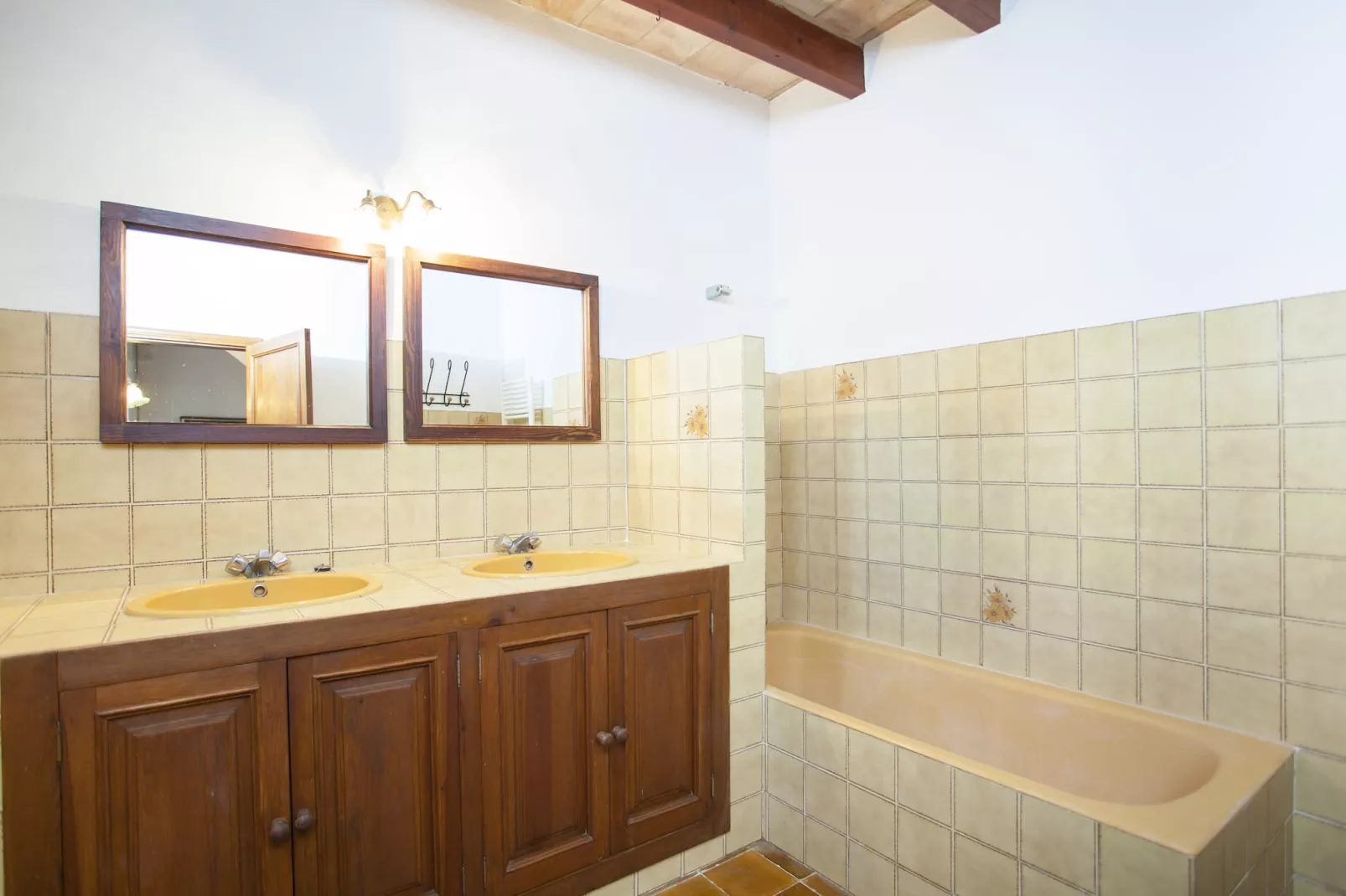 Can Guillo-Bathroom