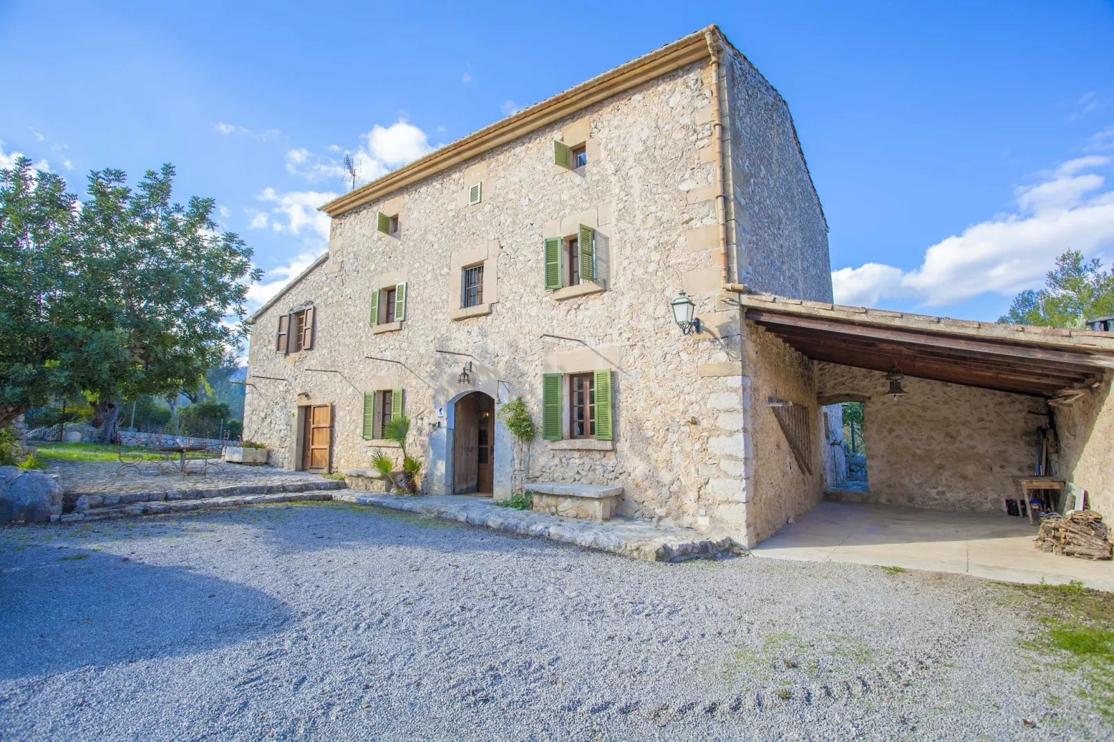 Can Guillo-Exterior summer