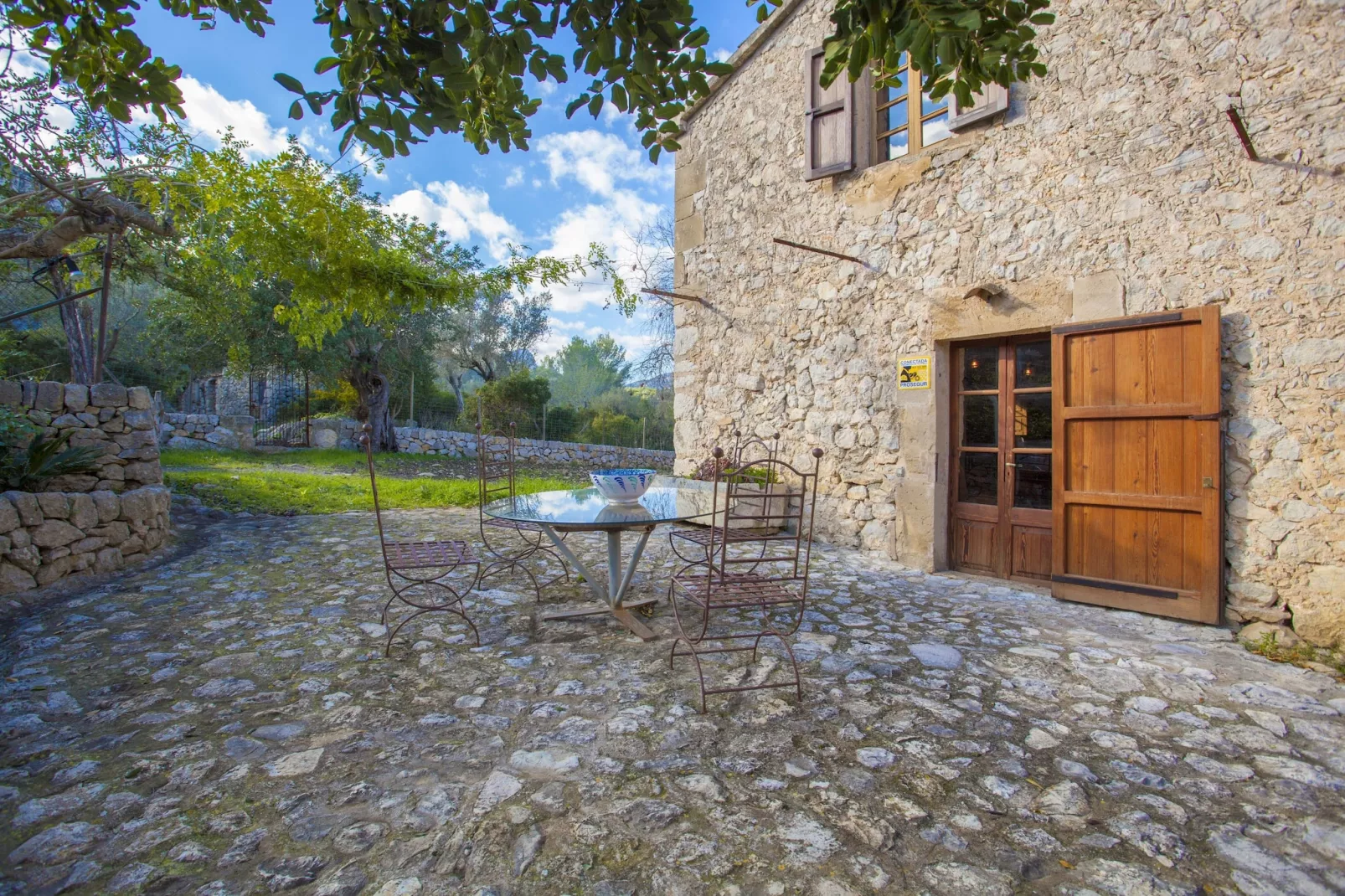 Can Guillo-Exterior summer