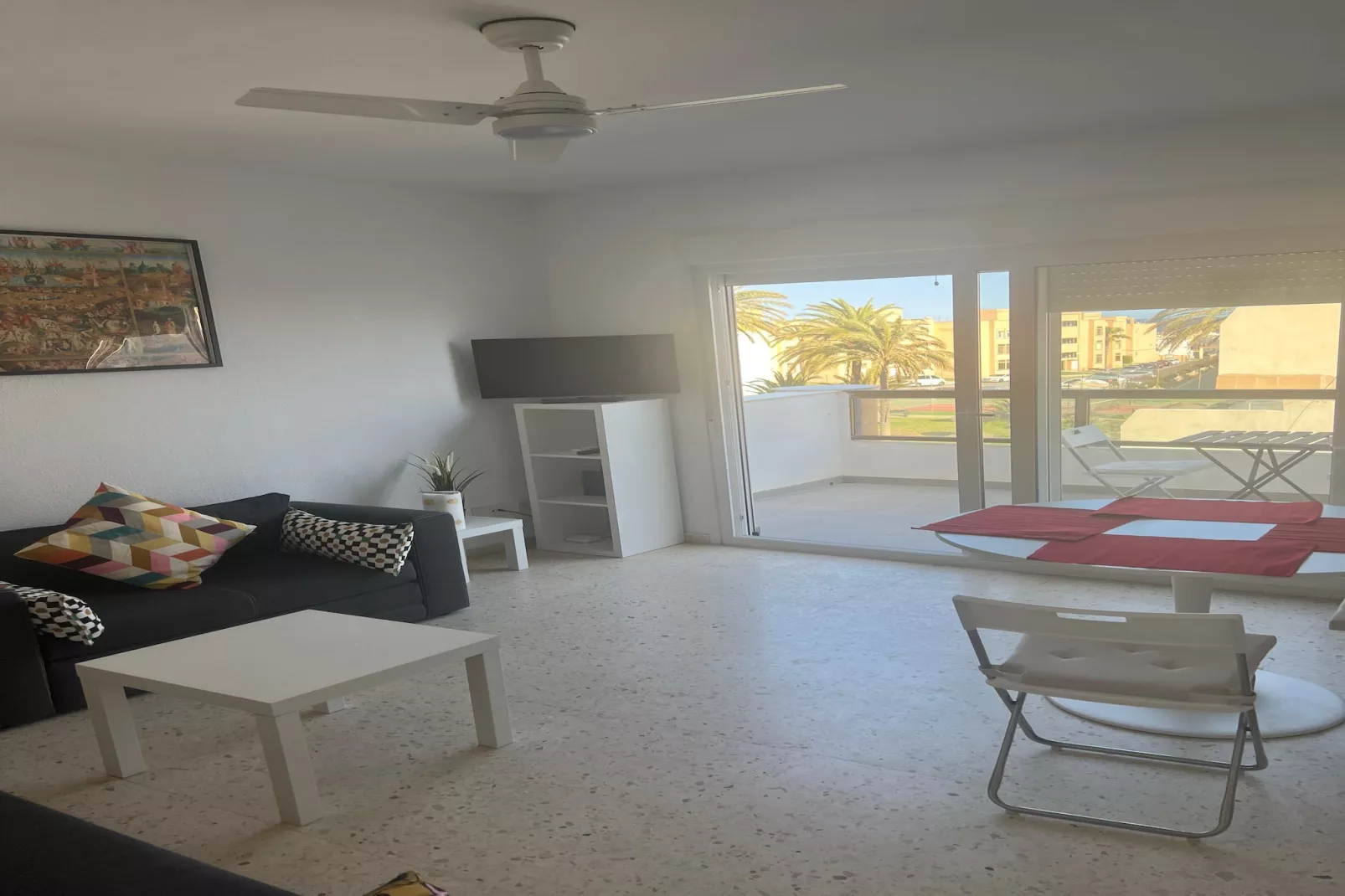 CT 288 AL - Faro's Retamar Cuddly Nest for 2-Living room