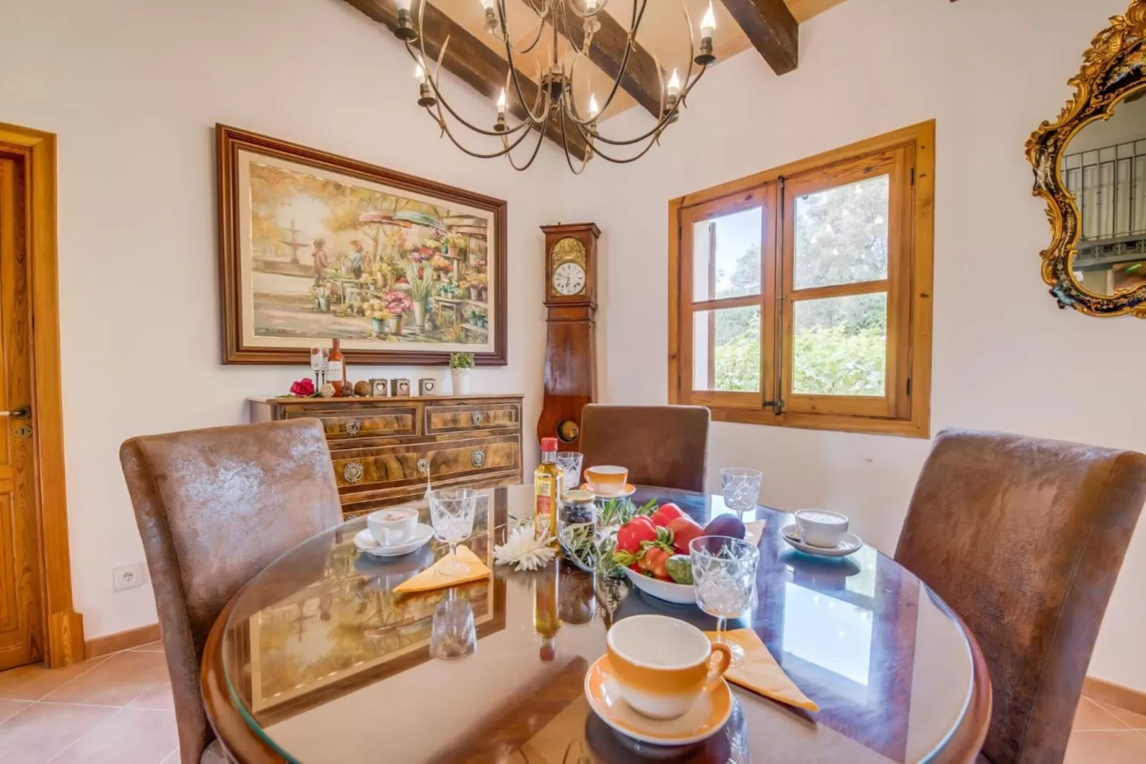 Ses Comes-Dining room