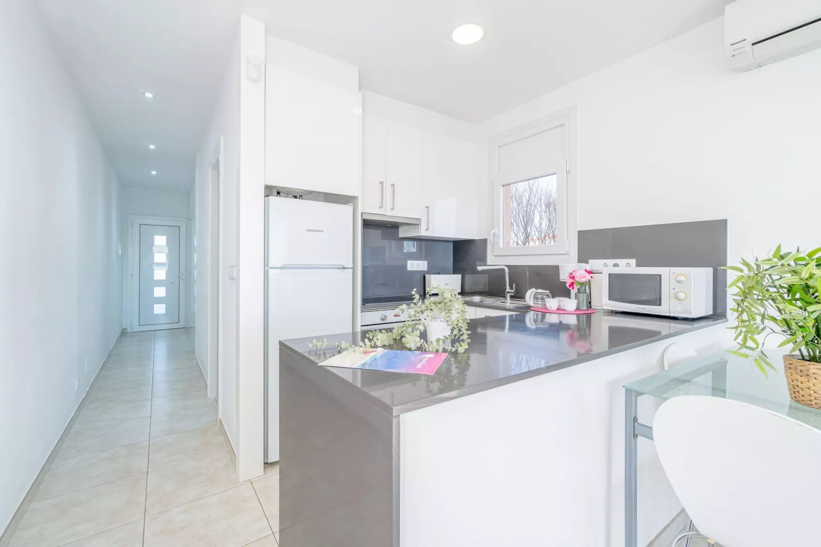 0015-BAHIA 4 1º A-Kitchen