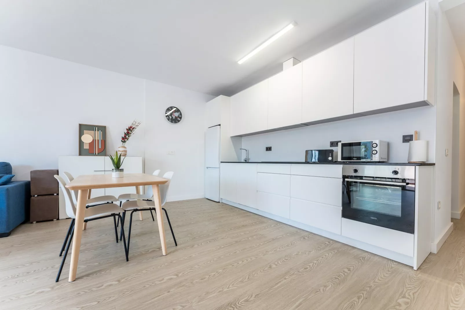 CT 328 - Faro's Butiplaya Apartment for 2-Kitchen