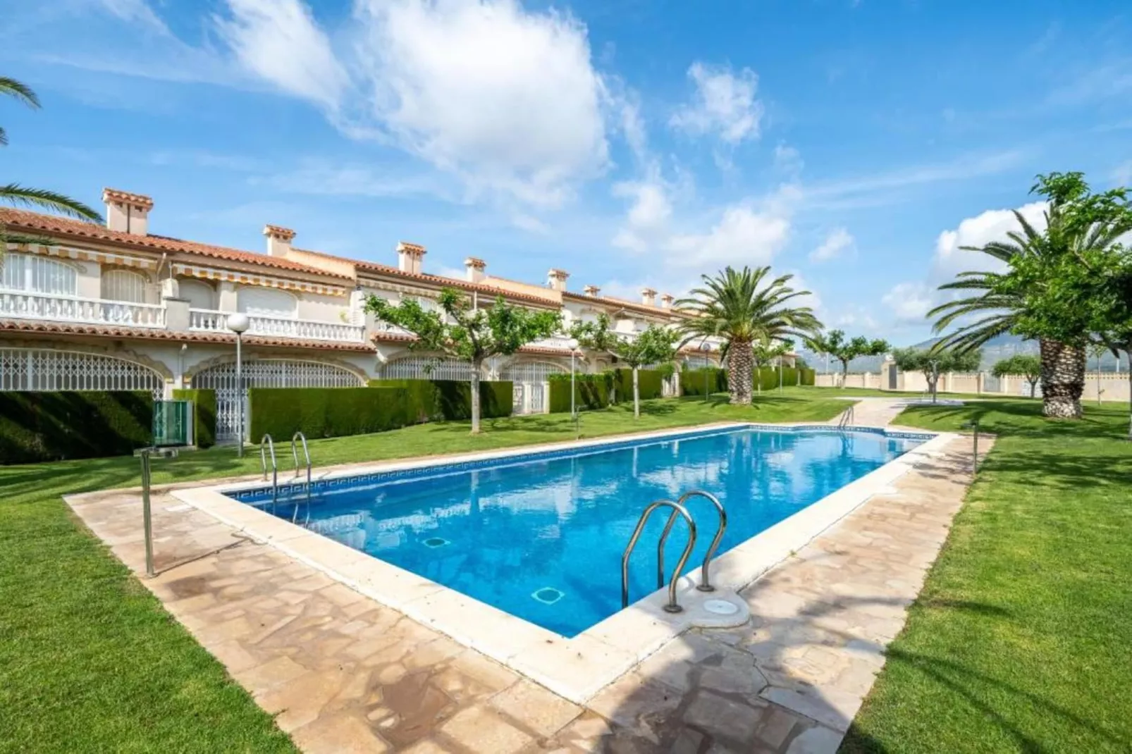 CT 328 - Faro's Butiplaya Apartment for 2-Areas summer 5km