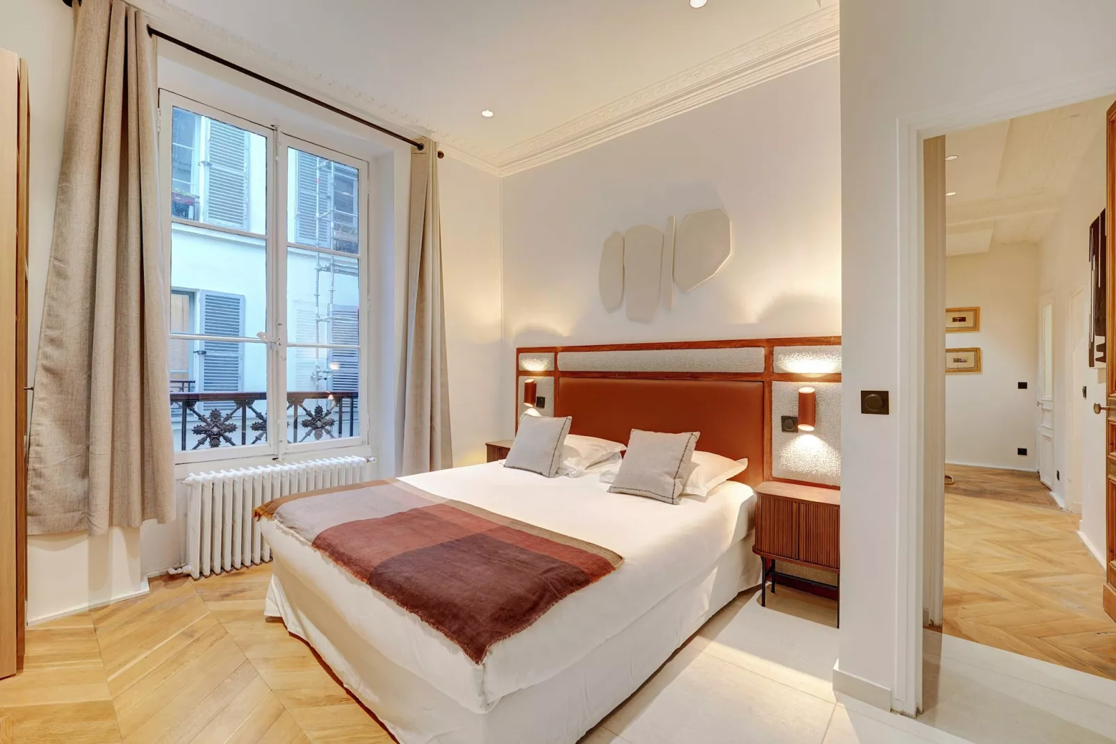 EC-55-ECURIES-Bedroom